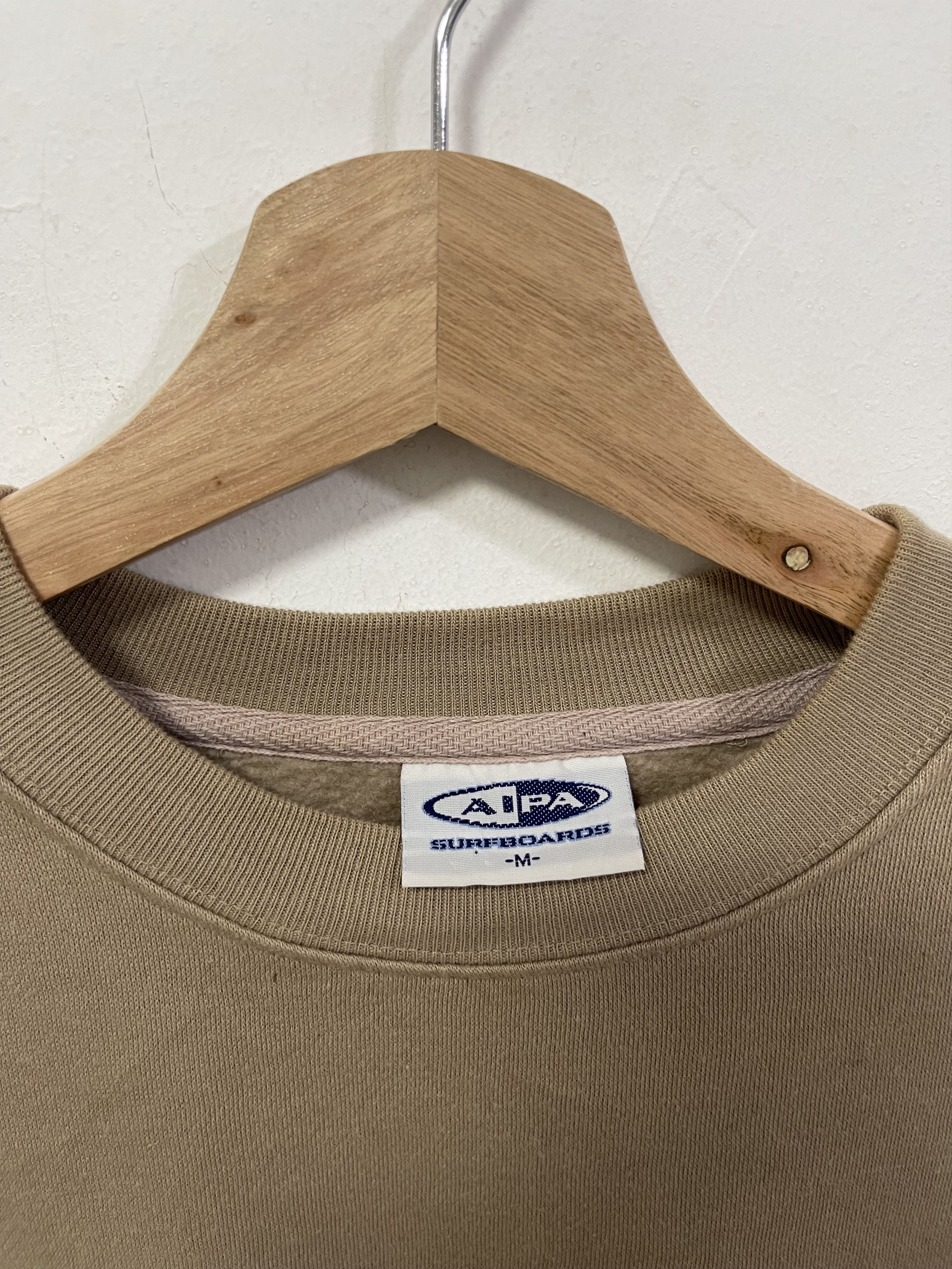 Japanese Brand Vintage Aipa Surfboards Surfing Logo Sweatshirt Size US S / EU 44-46 / 1 - 11 Thumbnail