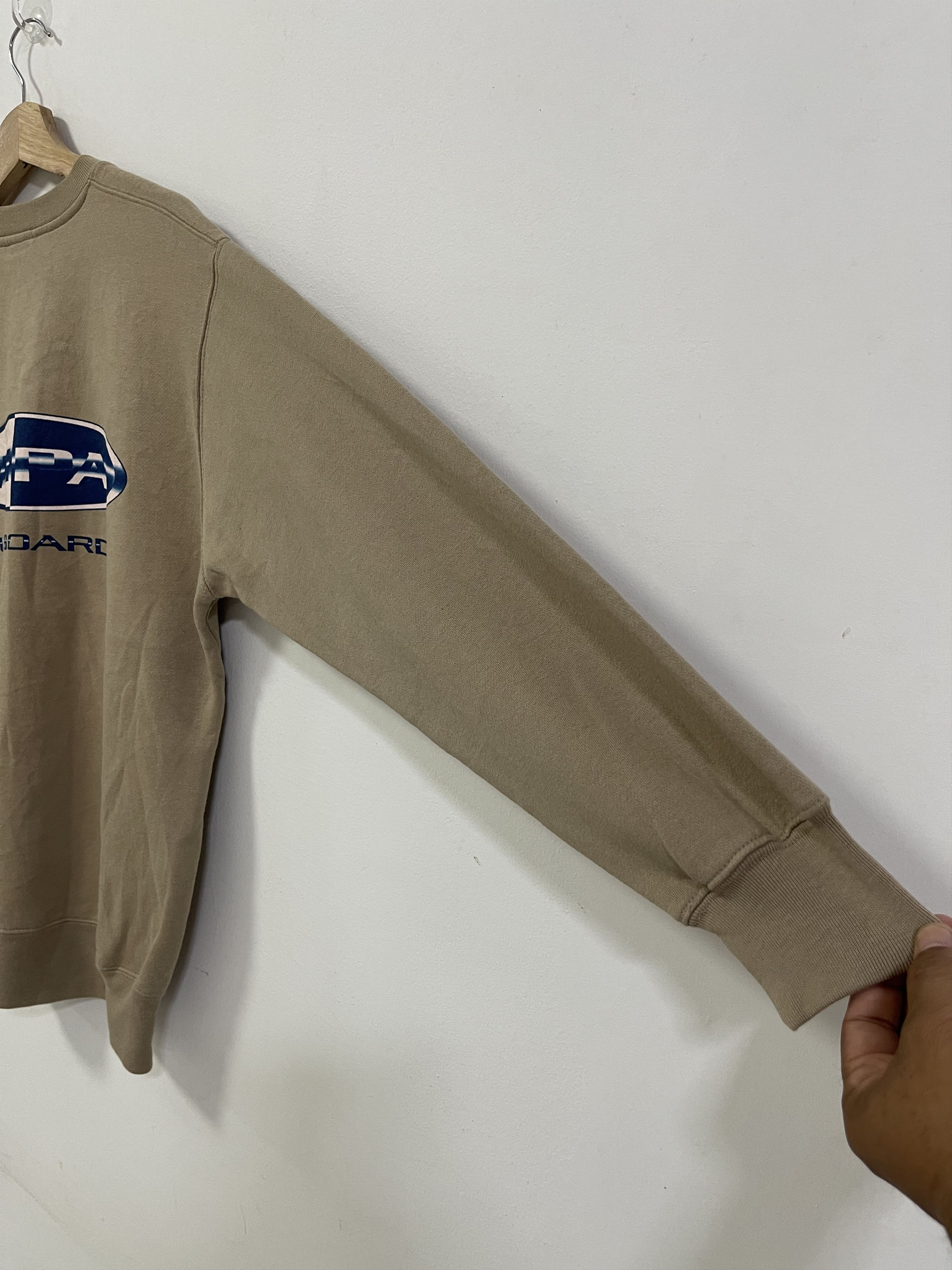 Japanese Brand Vintage Aipa Surfboards Surfing Logo Sweatshirt Size US S / EU 44-46 / 1 - 5 Thumbnail