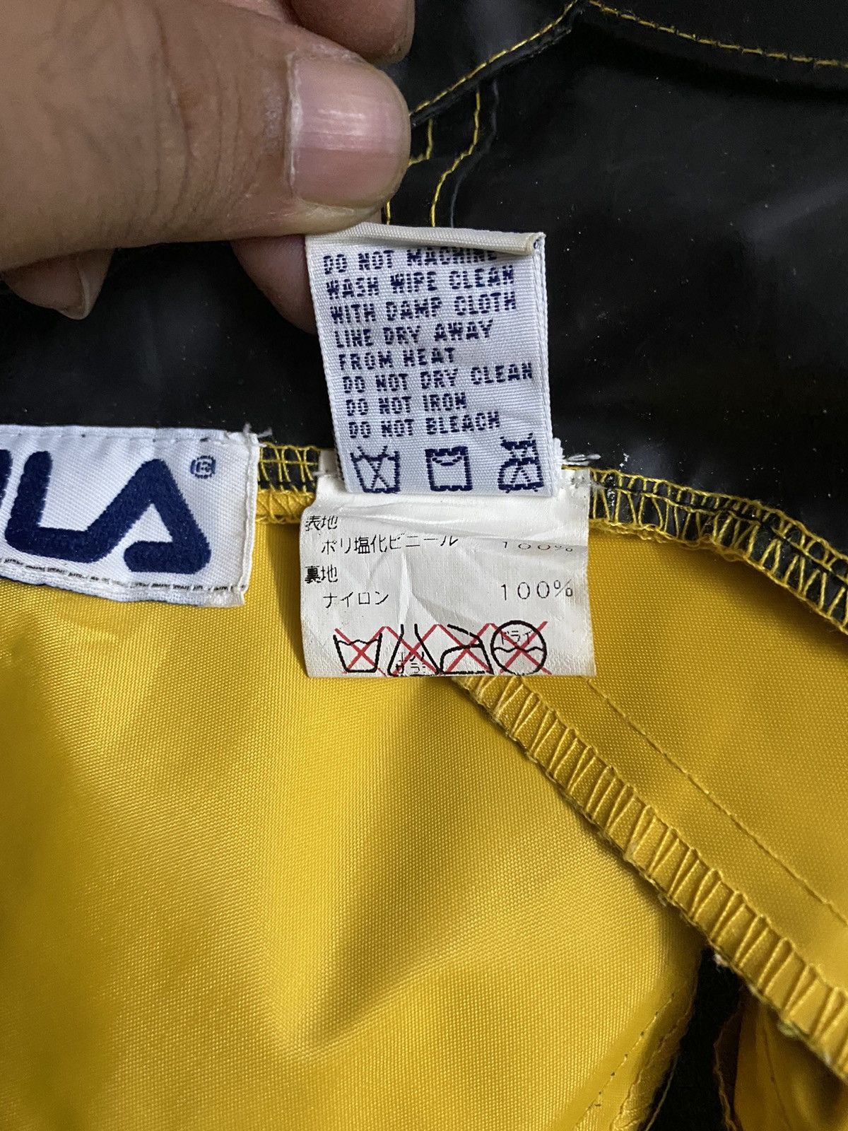 Fila Vintage 90s Fila Raincoat Two Tone Colour Size US L / EU 52-54 / 3 - 8 Thumbnail