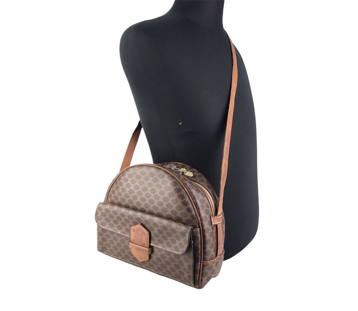 Celine Authentic vintage Celine Macadam Reporter Shoulderbag Size ONE SIZE - 1 Thumbnail