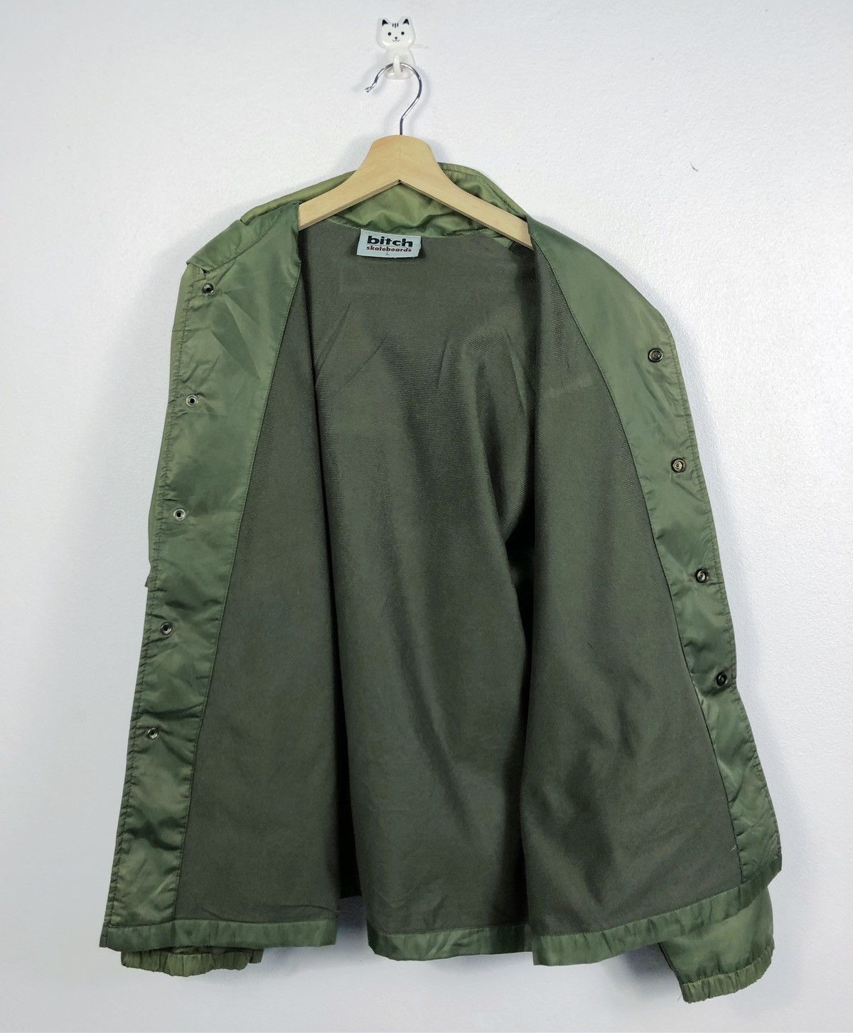 Vintage Rare Vintage 90s Bitch Skateboard Button Light Jacket Size US L / EU 52-54 / 3 - 9 Thumbnail