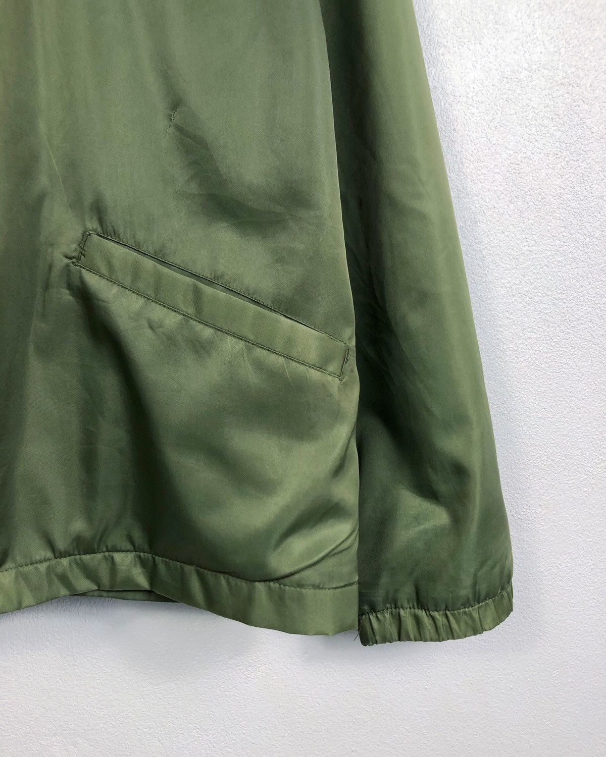 Vintage Rare Vintage 90s Bitch Skateboard Button Light Jacket Size US L / EU 52-54 / 3 - 6 Thumbnail