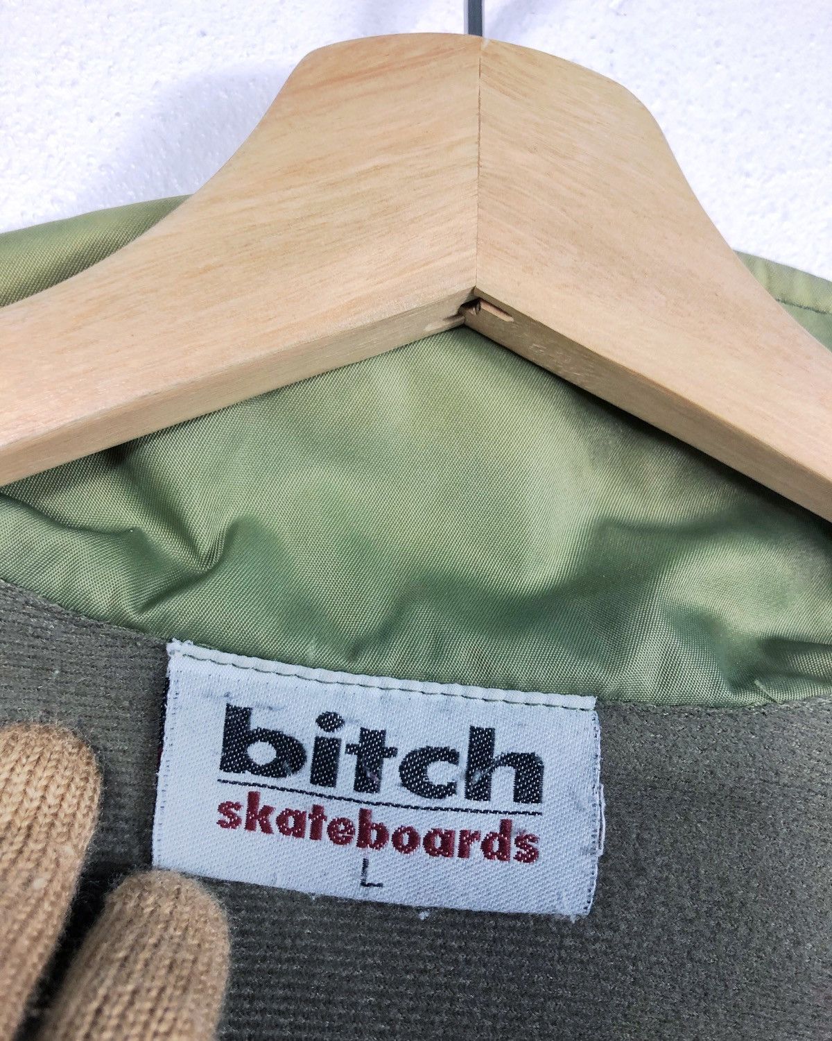 Vintage Rare Vintage 90s Bitch Skateboard Button Light Jacket Size US L / EU 52-54 / 3 - 10 Thumbnail