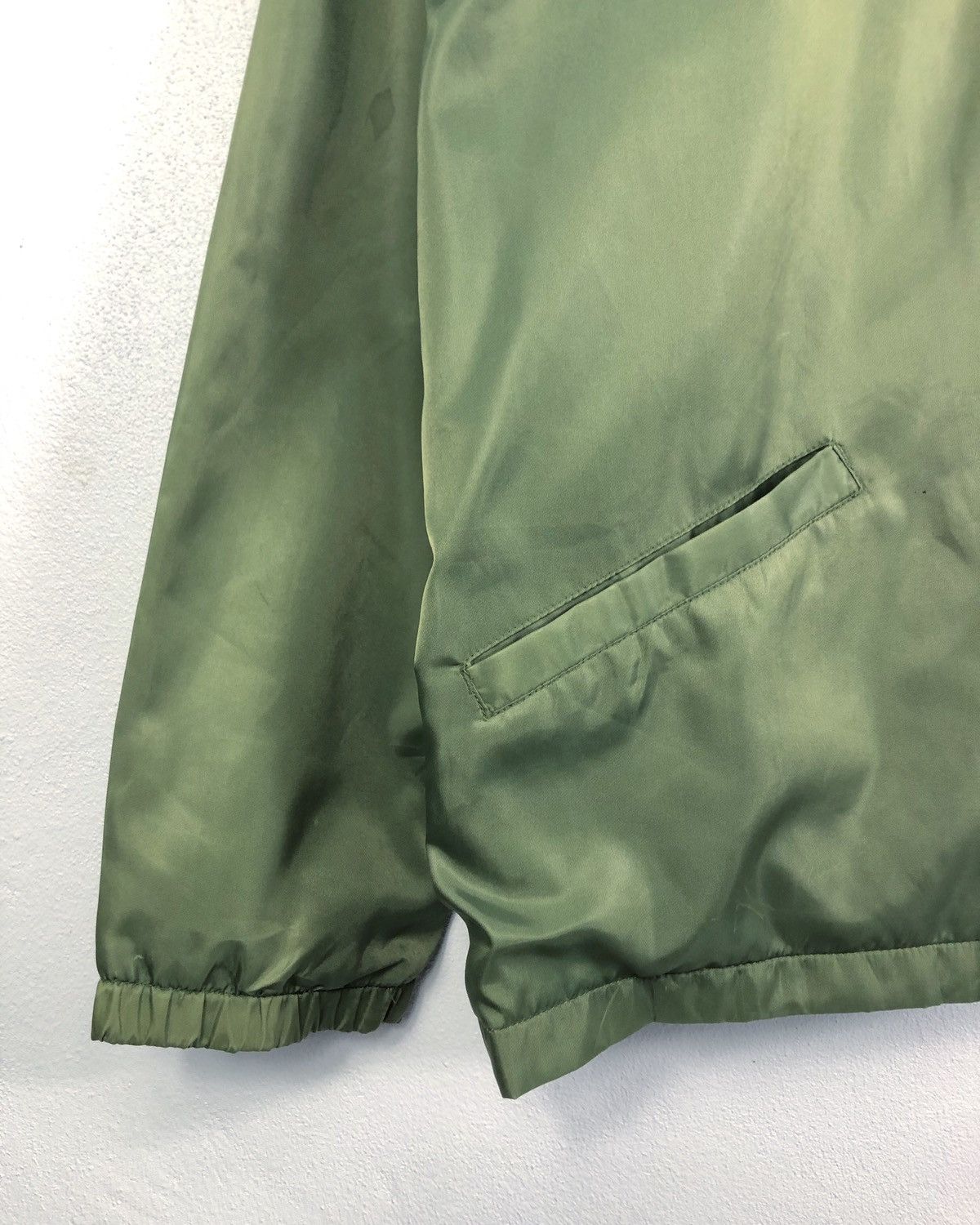 Vintage Rare Vintage 90s Bitch Skateboard Button Light Jacket Size US L / EU 52-54 / 3 - 5 Thumbnail