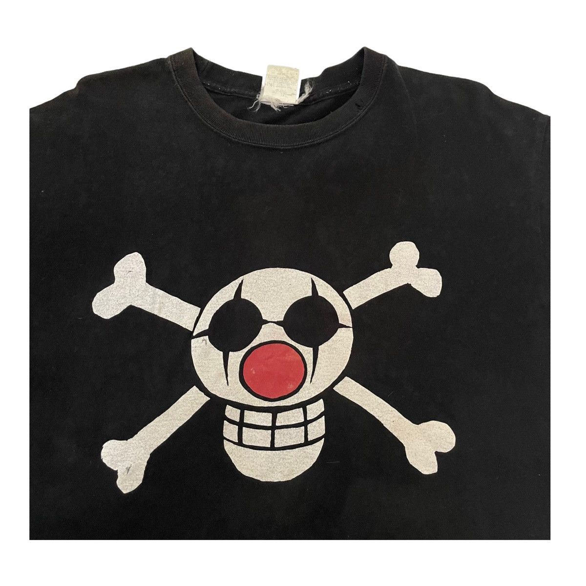Anime × Japanese Brand × One Piece 💥 COSPA ONE PIECE BUGGY PIRATE LOGO TSHIRT Size US L / EU 52-54 / 3 - 4 Thumbnail