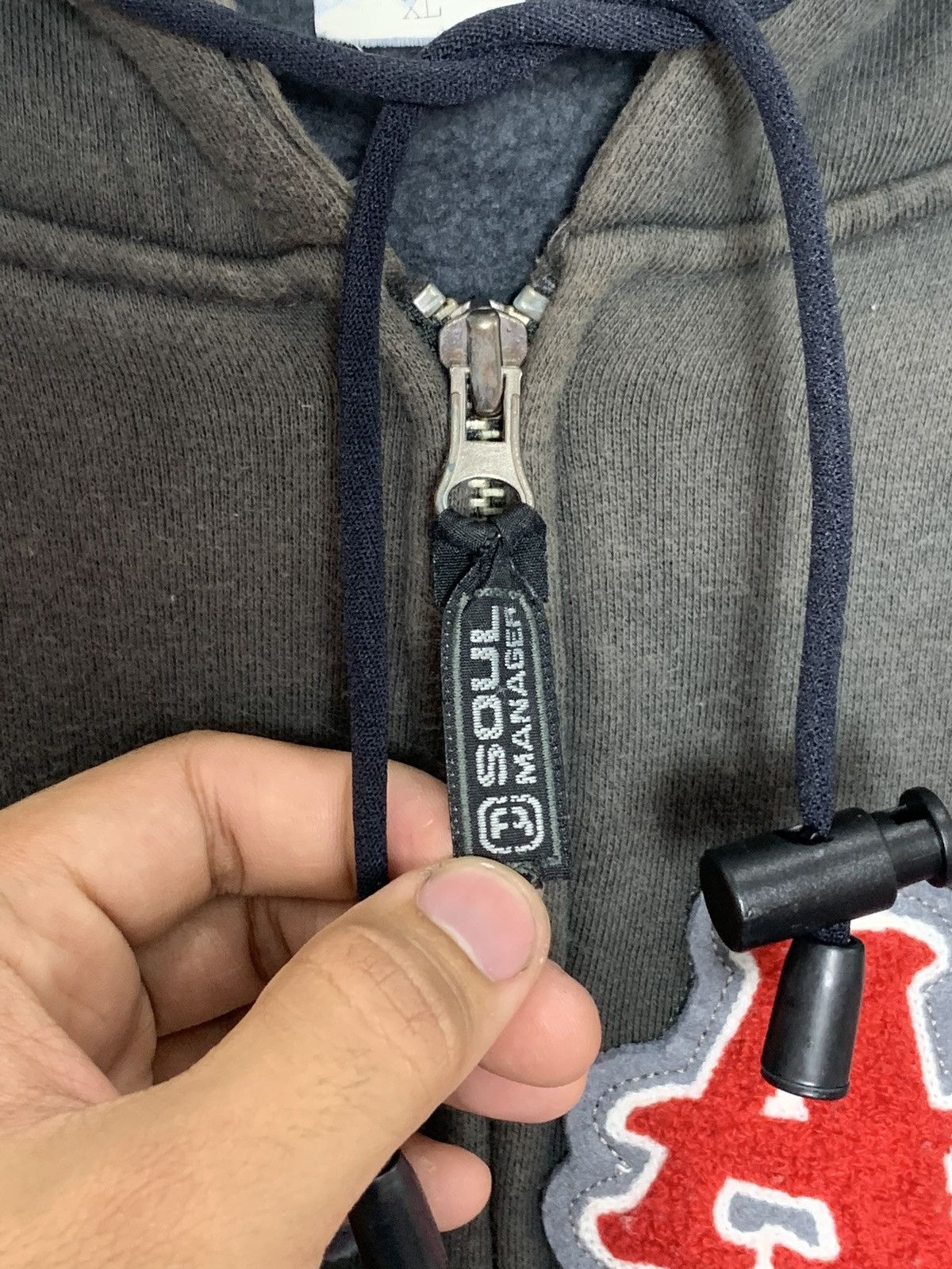 Japanese Brand Vintage Freaky Massive Embroidered Logo Zipper Hoodie Size US XL / EU 56 / 4 - 8 Thumbnail