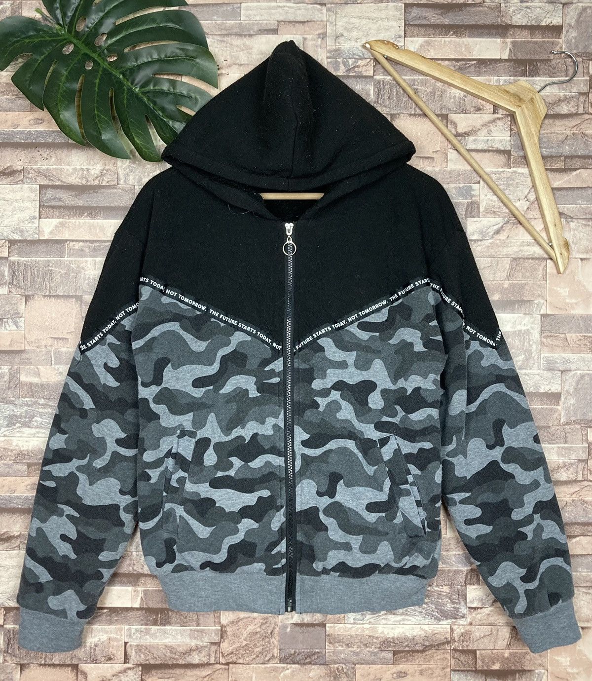 City Streets Earth Diver Camo Sweater Hoodie #30-6 Size US S / EU 44-46 / 1 - 1 Thumbnail