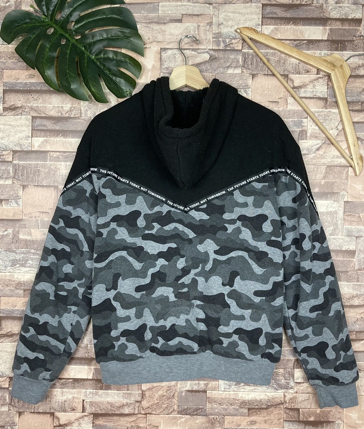 City Streets Earth Diver Camo Sweater Hoodie #30-6 Size US S / EU 44-46 / 1 - 2 Thumbnail