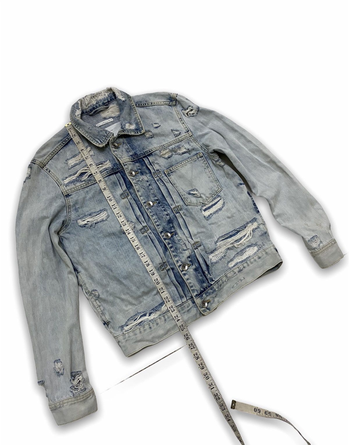 Zara Zara Distressed Denim Jacket Vintage Style RARE Design Size US L / EU 52-54 / 3 - 12 Thumbnail