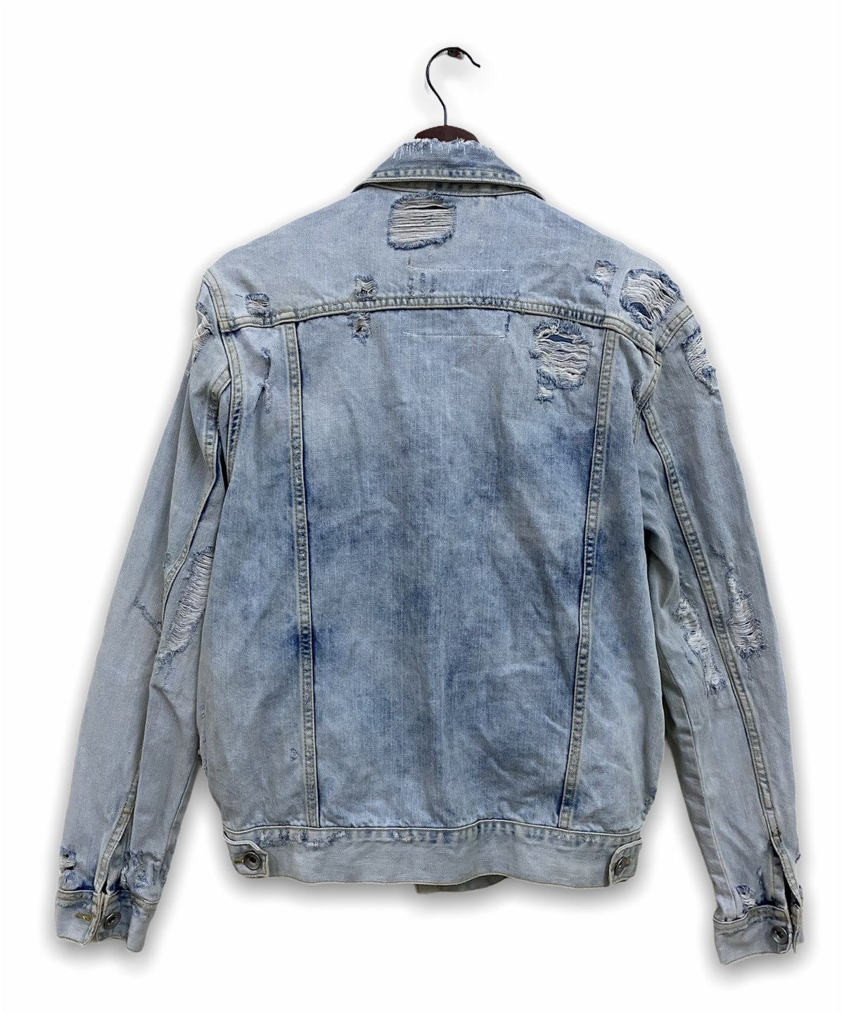 Zara Zara Distressed Denim Jacket Vintage Style RARE Design Size US L / EU 52-54 / 3 - 4 Thumbnail