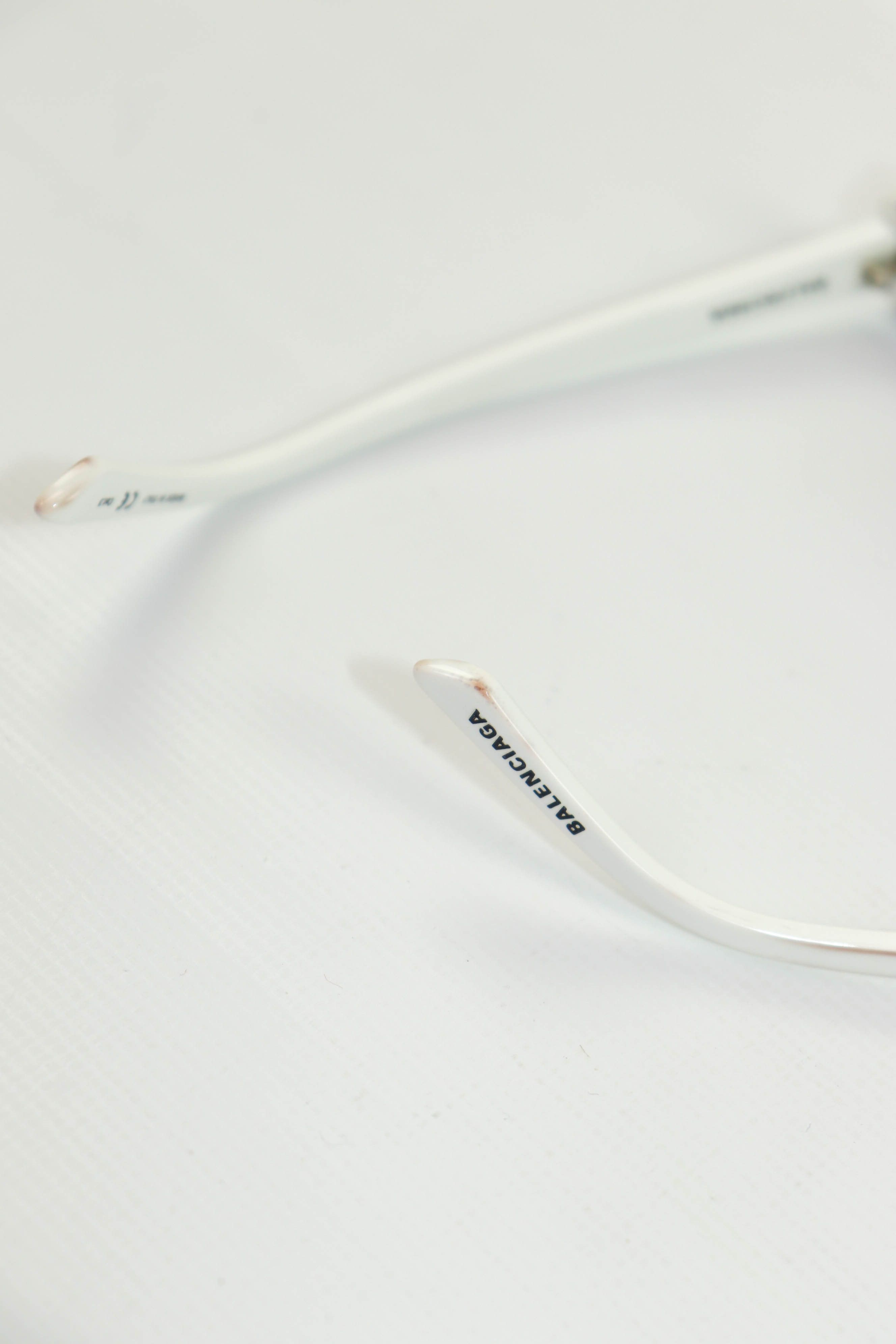 Balenciaga Balenciaga Ski Rectangle Frame Sunglasses White Plastic Size ONE SIZE - 24 Thumbnail