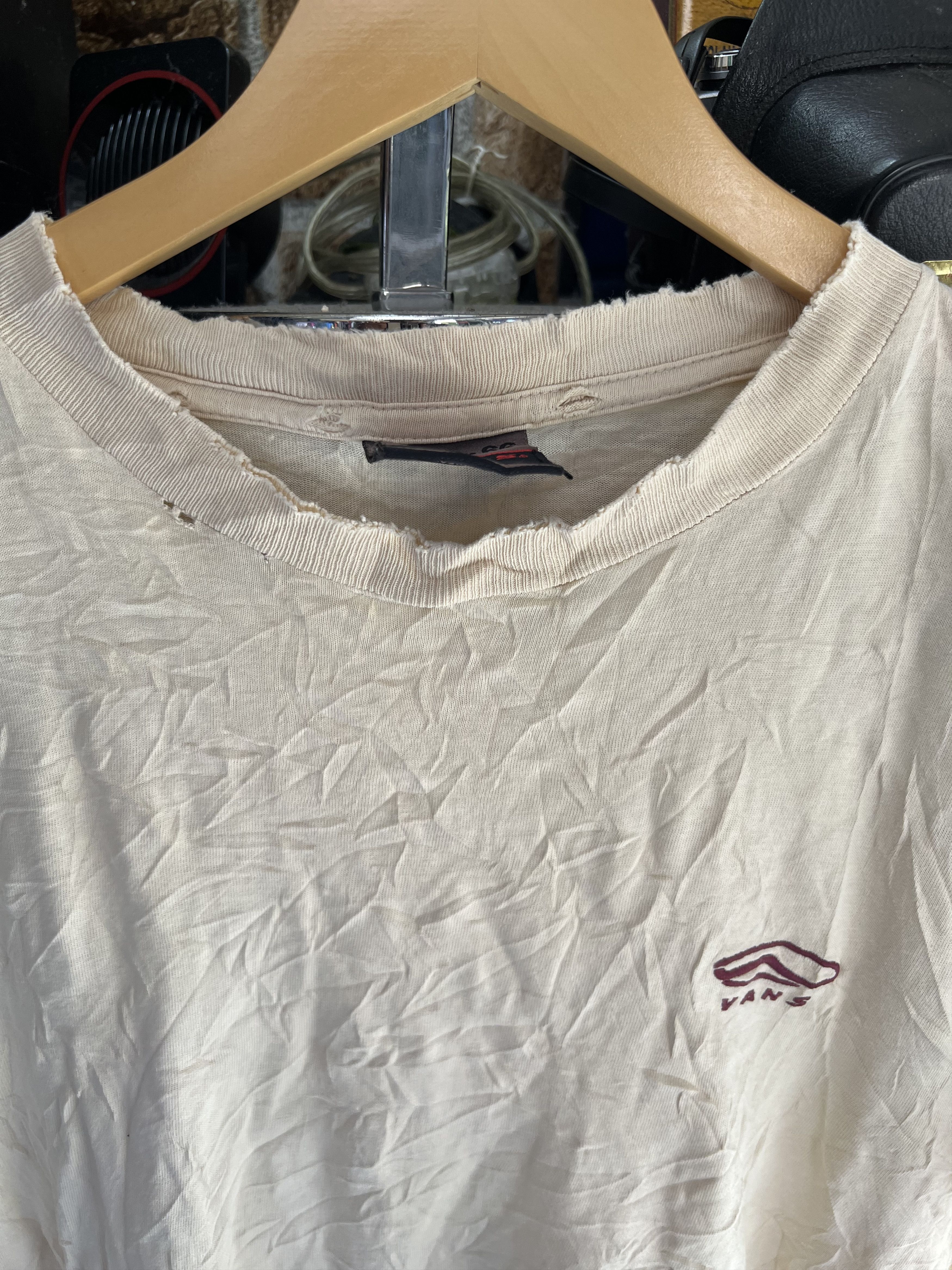 Vans 🔥Distressed Vintage Vans Logo Tees Size US M / EU 48-50 / 2 - 7 Thumbnail