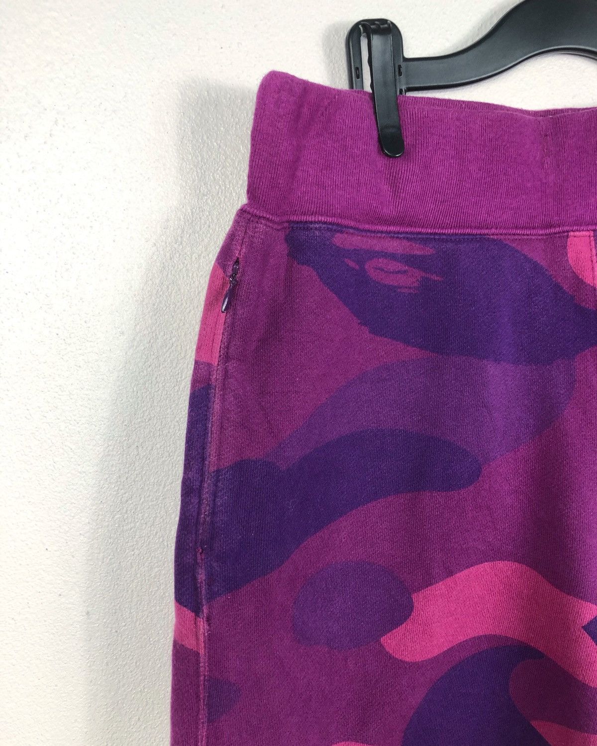 Bape Rare Bape Color Camo Sweat Shorts Size US 30 / EU 46 - 3 Thumbnail