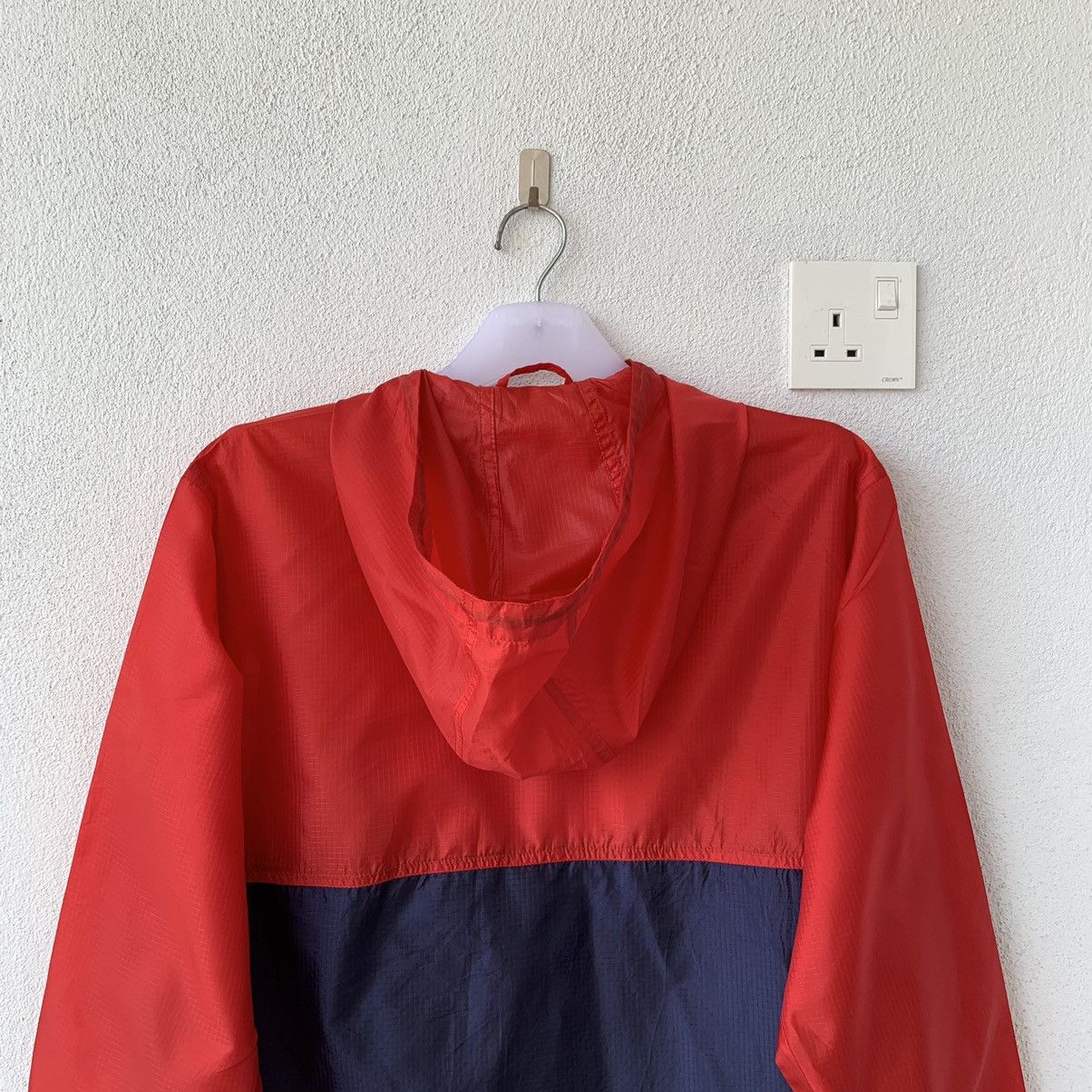 Fila × Vintage FILA windbreker jacket small logo.. rain jacket. easy carry Size US S / EU 44-46 / 1 - 10 Thumbnail
