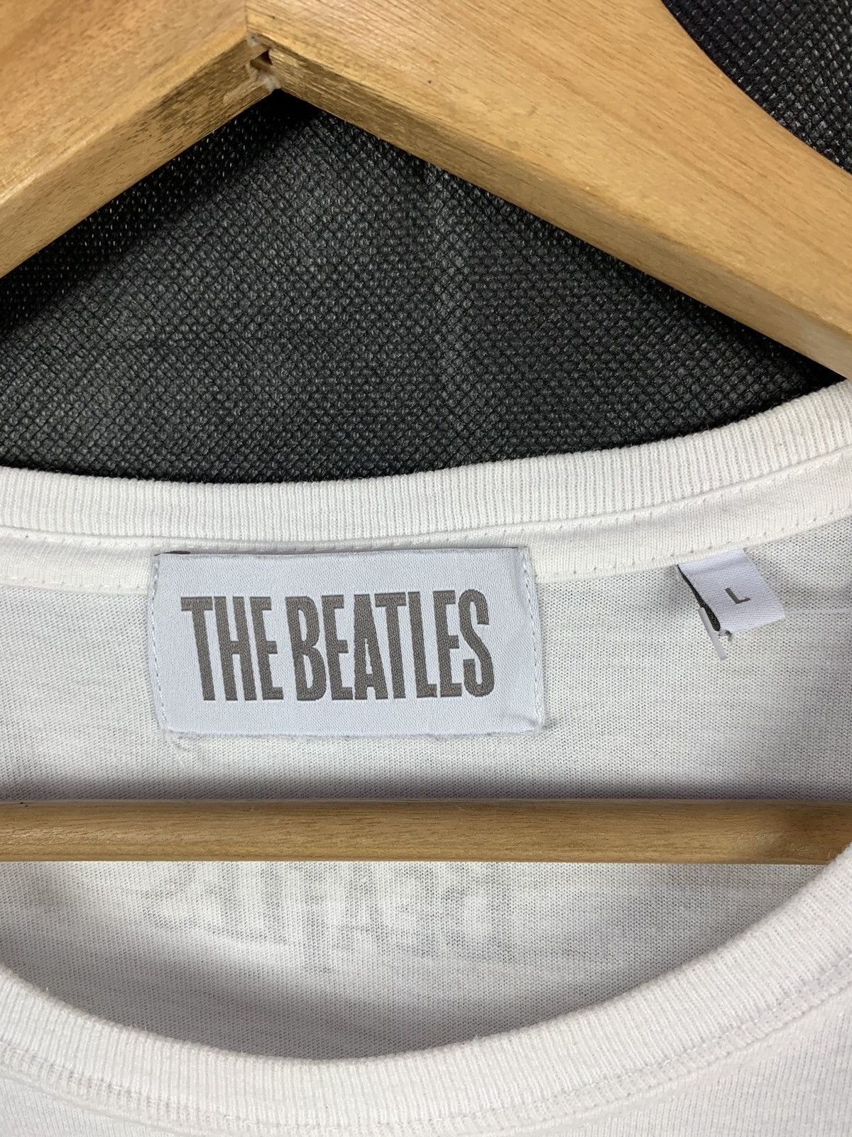 Band Tees Steals! The Beatles Band Tee Abbey Road Anfield Liverpool Size US XS / EU 42 / 0 - 6 Thumbnail