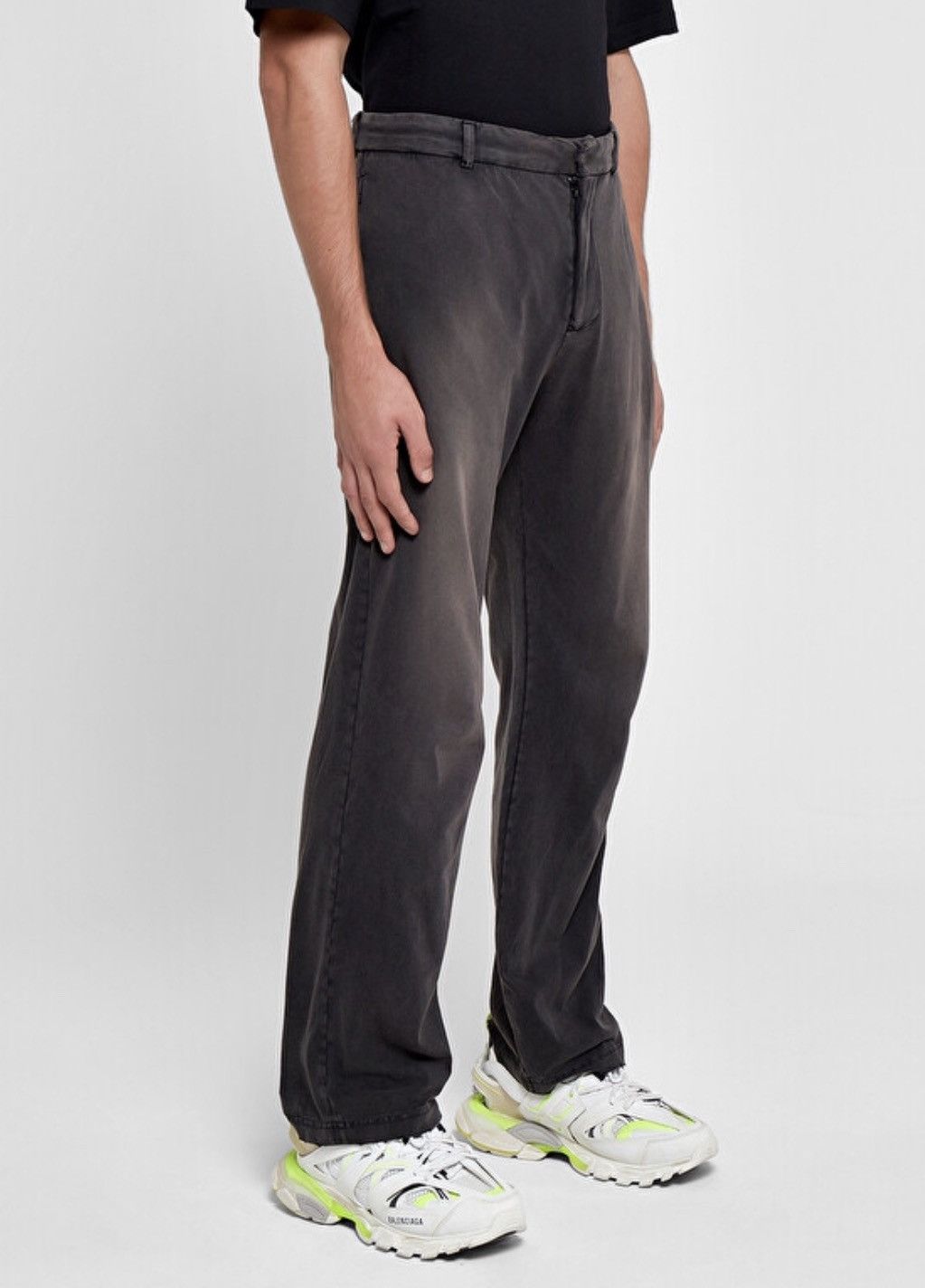 Balenciaga Balenciaga Worn-Out Pants Size US 32 / EU 48 - 2 Thumbnail