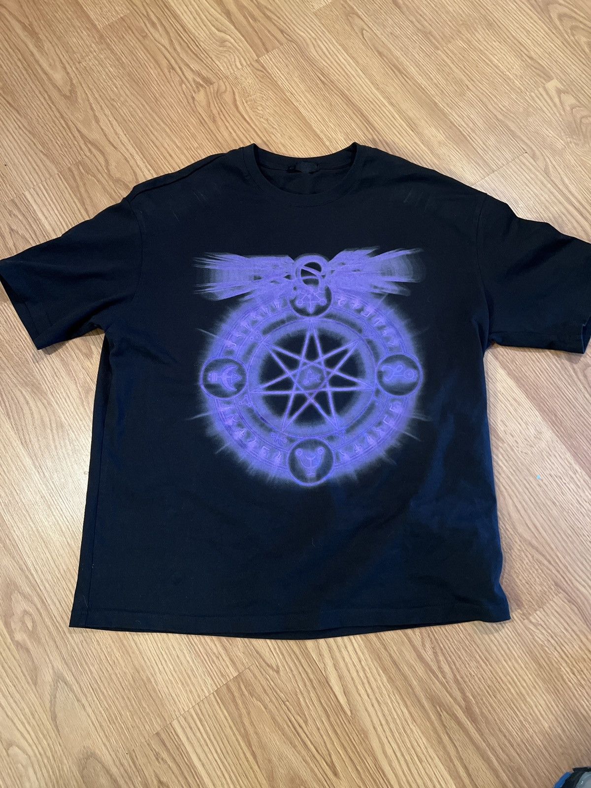 Japanese Brand provemewrong magic circle tee Size US XL / EU 56 / 4 - 2 Thumbnail