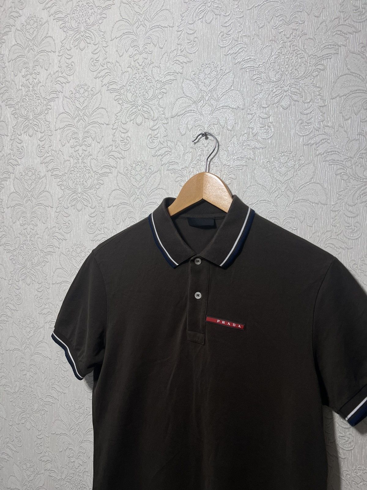 Prada Prada Polo t shirt red tab Size US S / EU 44-46 / 1 - 2 Thumbnail
