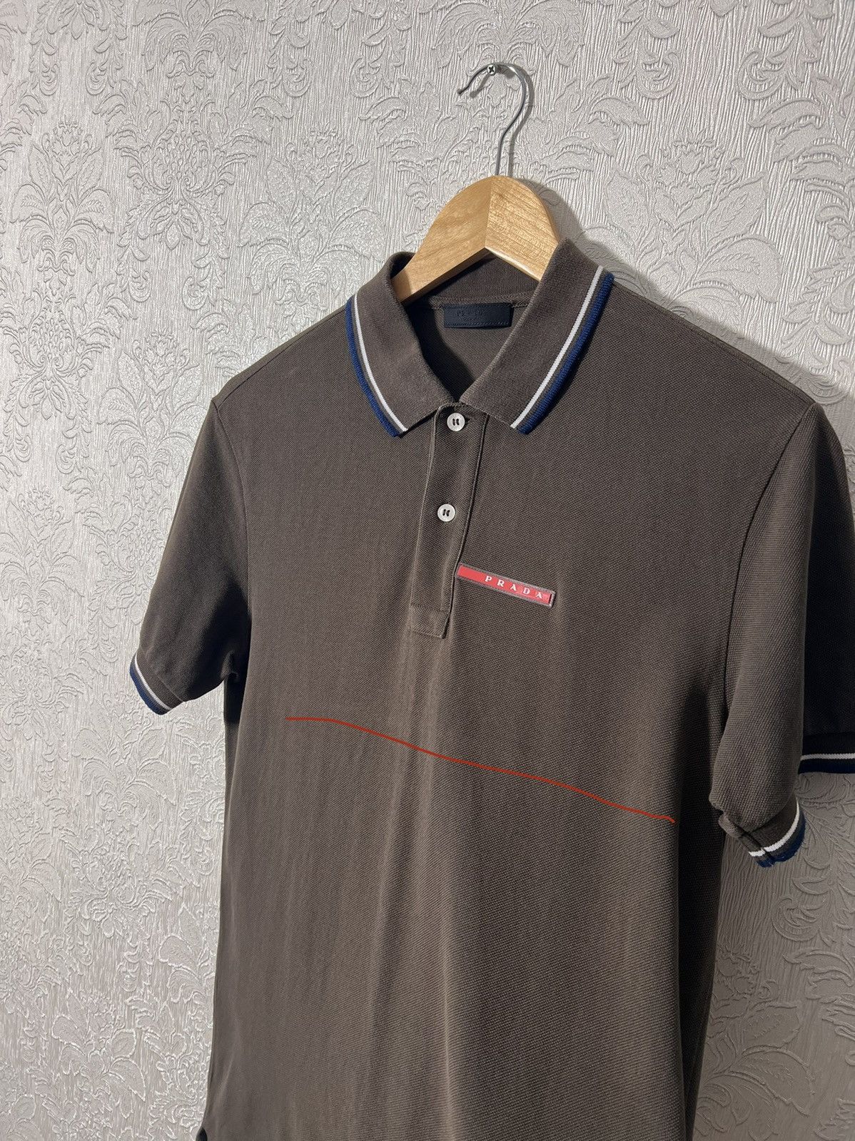 Prada Prada Polo t shirt red tab Size US S / EU 44-46 / 1 - 12 Thumbnail
