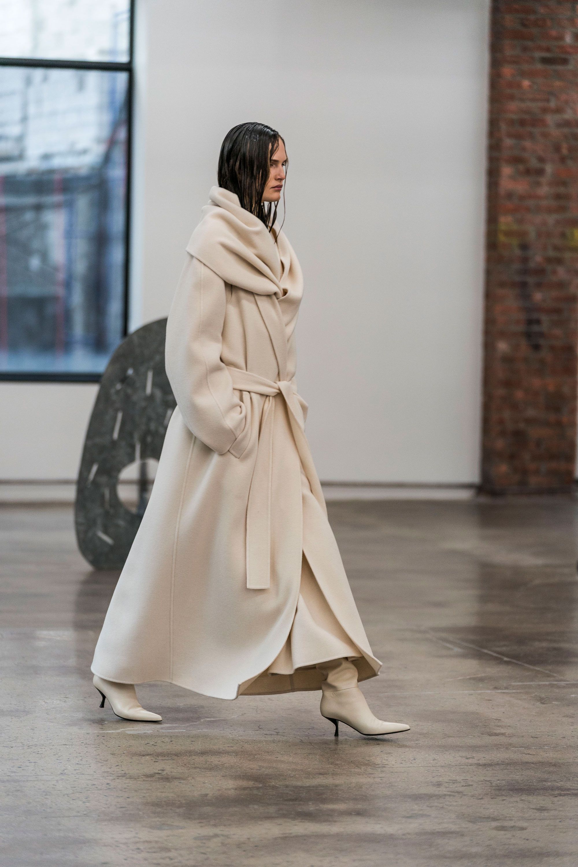 The Row Tooman Cashmere & Wool-Blend Coat In Ivory White Size 36 Size XS / US 0-2 / IT 36-38 - 3 Thumbnail