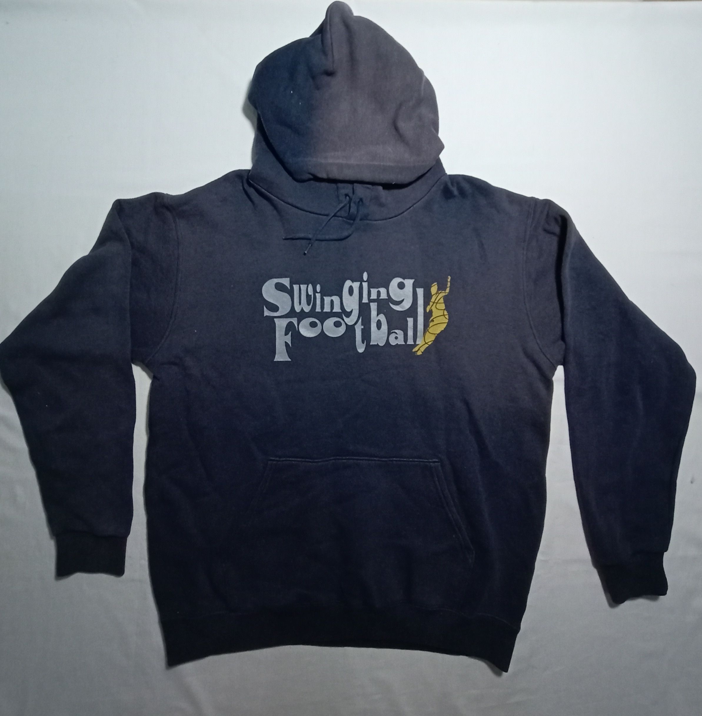 Vintage MATTHEWS TRICK FLYING SWINGING DUTCHMAN FOOTBALL HOODIES Size US L / EU 52-54 / 3 - 2 Thumbnail