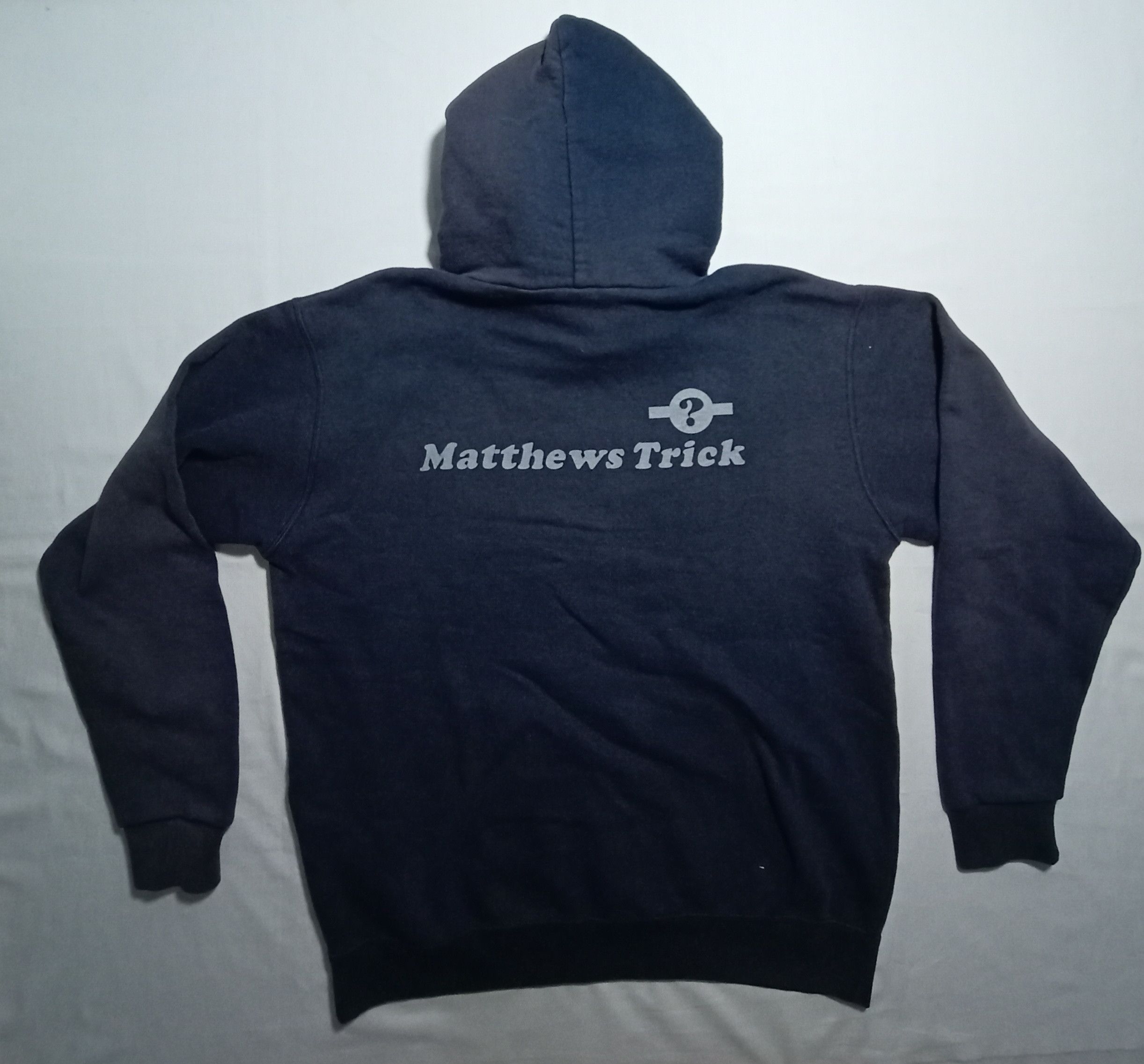 Vintage MATTHEWS TRICK FLYING SWINGING DUTCHMAN FOOTBALL HOODIES Size US L / EU 52-54 / 3 - 1 Thumbnail