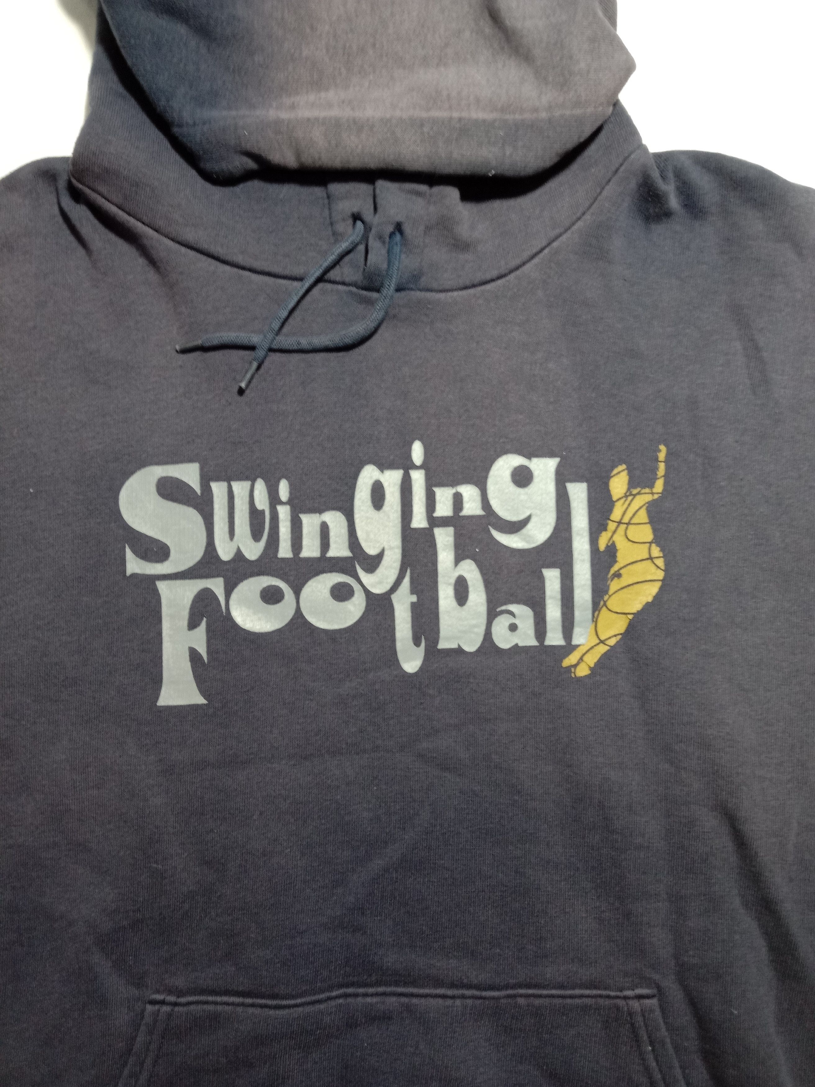 Vintage MATTHEWS TRICK FLYING SWINGING DUTCHMAN FOOTBALL HOODIES Size US L / EU 52-54 / 3 - 4 Thumbnail