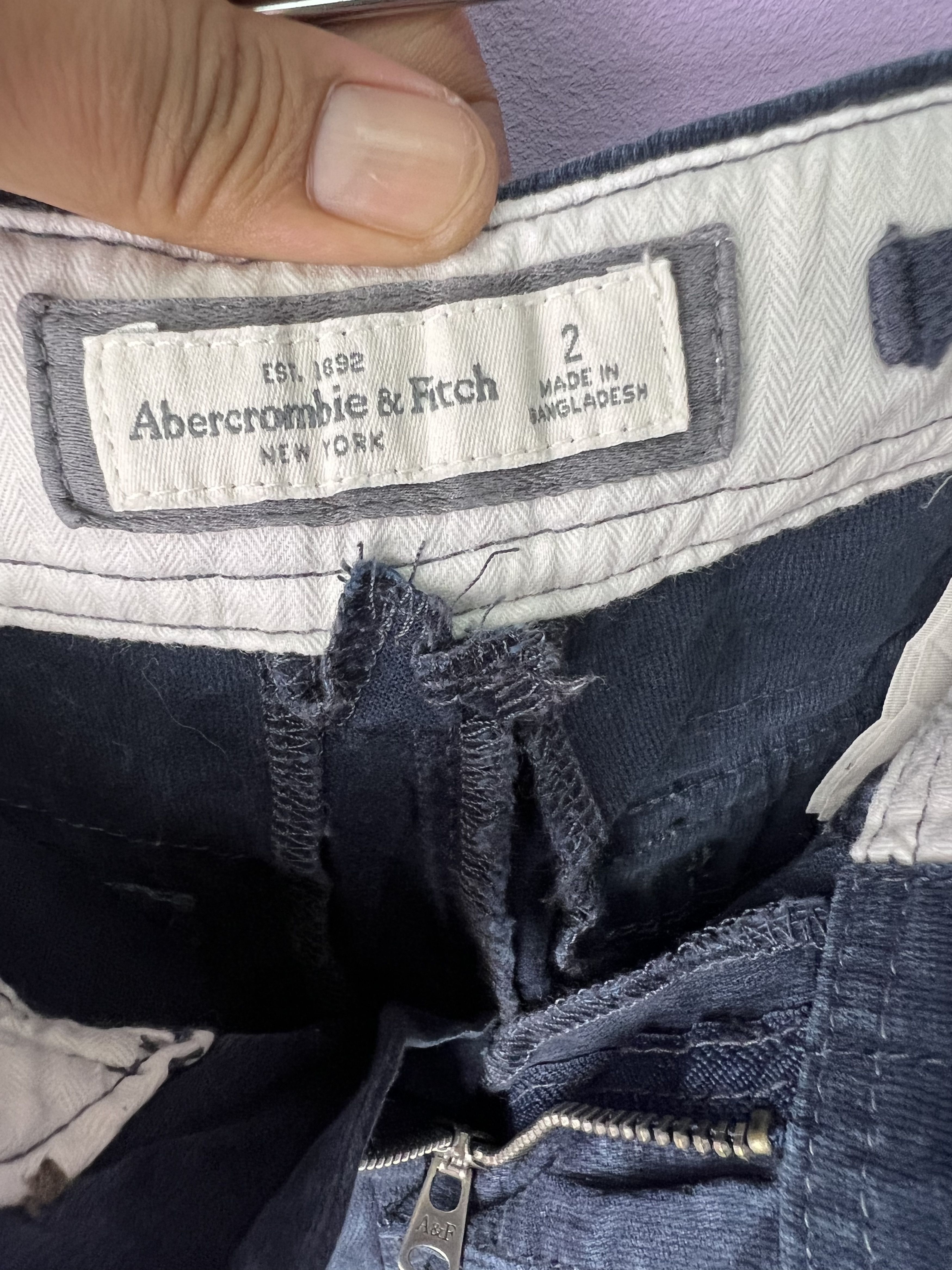 Abercrombie & Fitch 🔥Abercrombie & Fitch Cargo Pants Size US 29 - 16 Thumbnail
