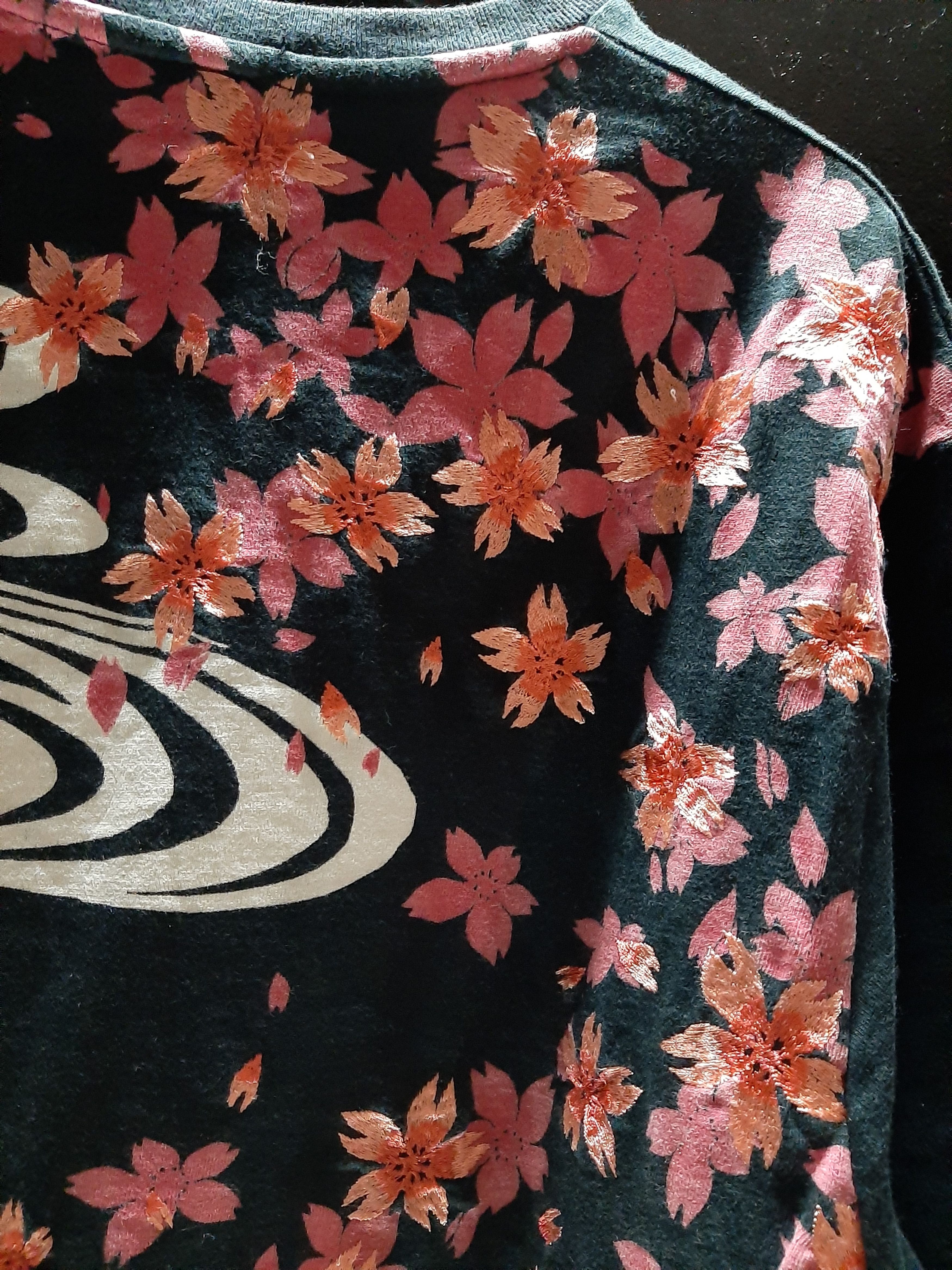 Japanese Brand SUKAJAN KOI FISH EMBROIDERY SAKURA FLOWER NICE FULL DESIGN Size US L / EU 52-54 / 3 - 3 Thumbnail