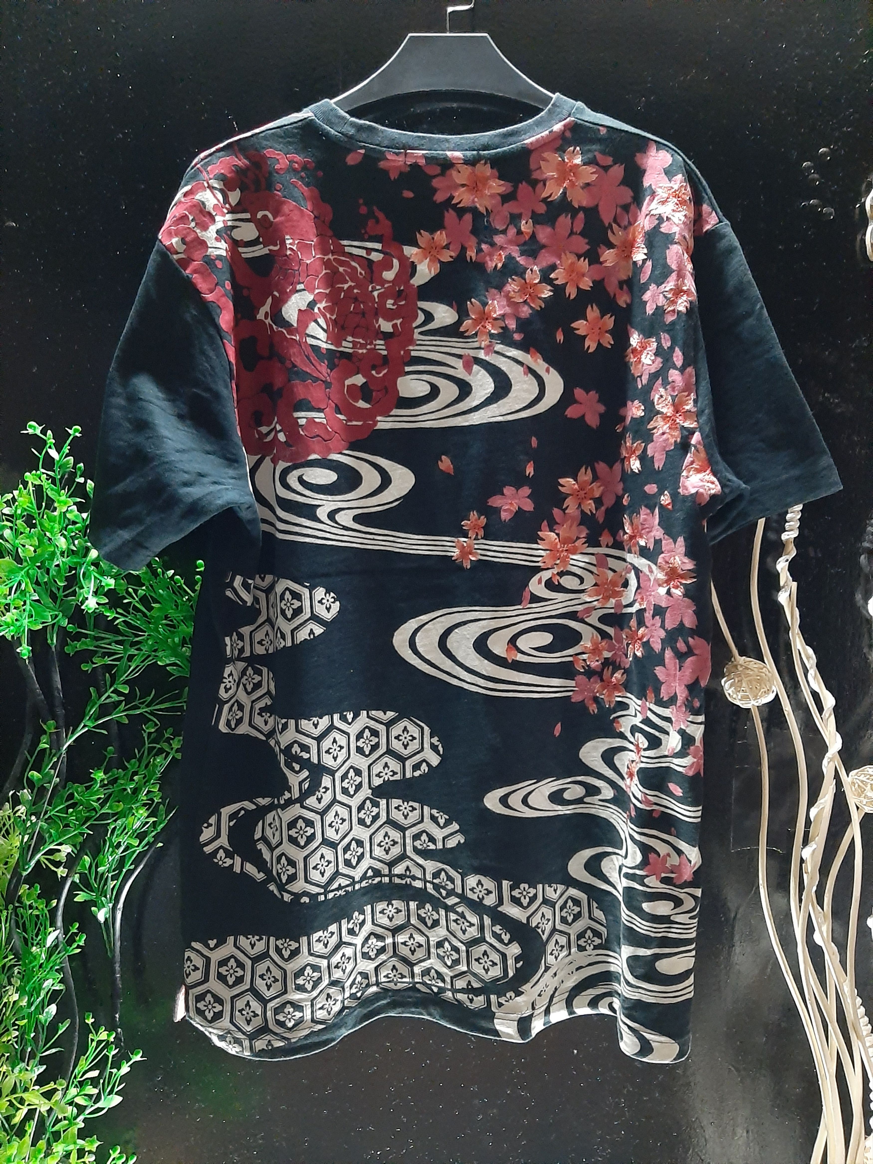 Japanese Brand SUKAJAN KOI FISH EMBROIDERY SAKURA FLOWER NICE FULL DESIGN Size US L / EU 52-54 / 3 - 1 Thumbnail