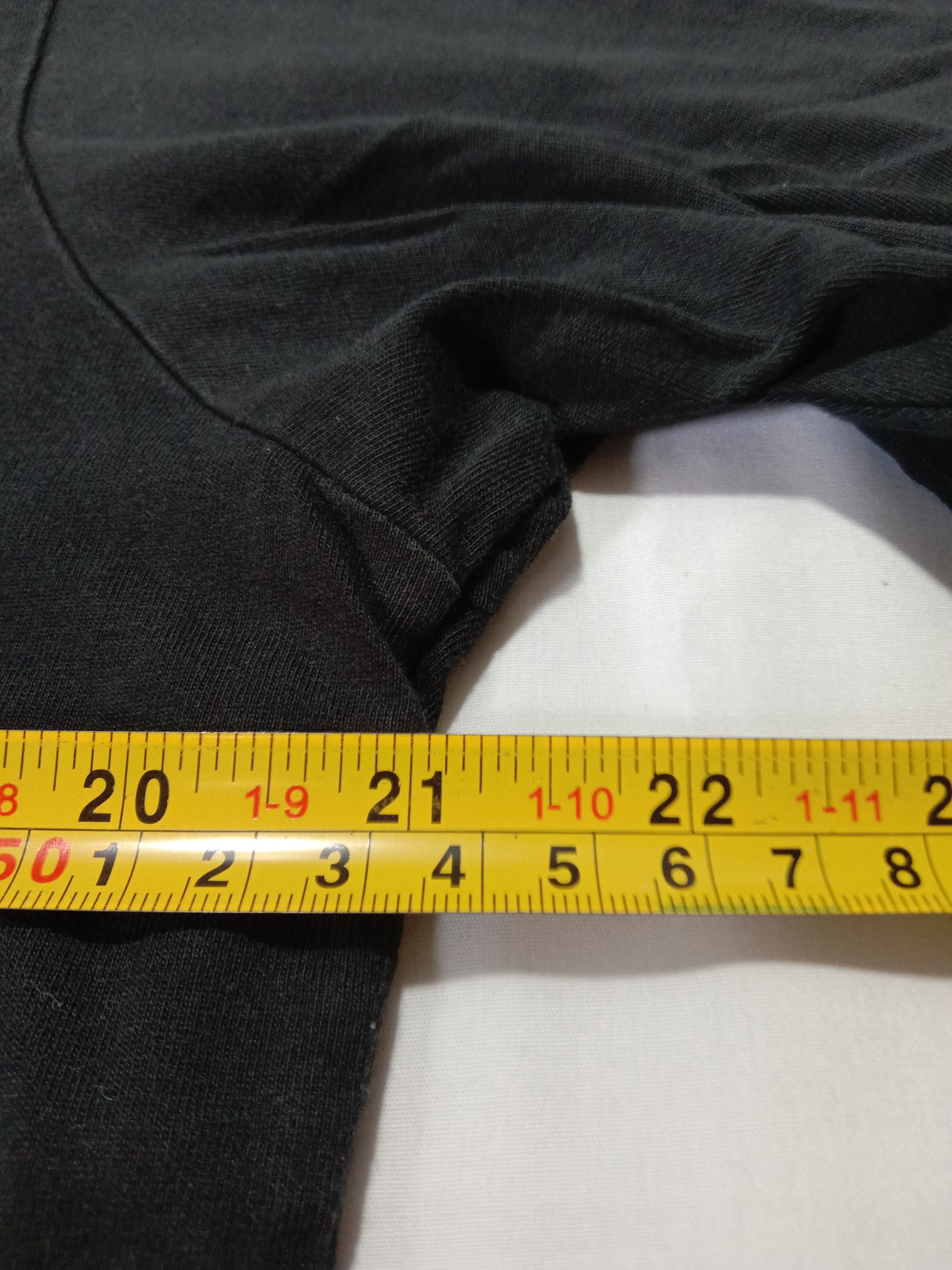 MoMA Avant Garde Daniel Martinez x Moma X Uniqlo Pocket tee Size US L / EU 52-54 / 3 - 6 Thumbnail