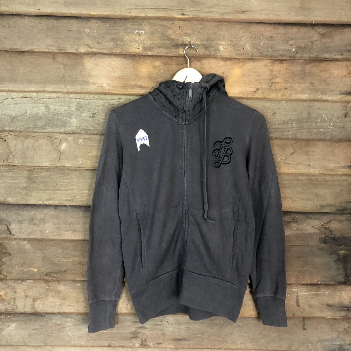 Japanese Brand BigBang Show X Uniqlo Grey Hoodies #5597 Size US XS / EU 42 / 0 - 1 Thumbnail