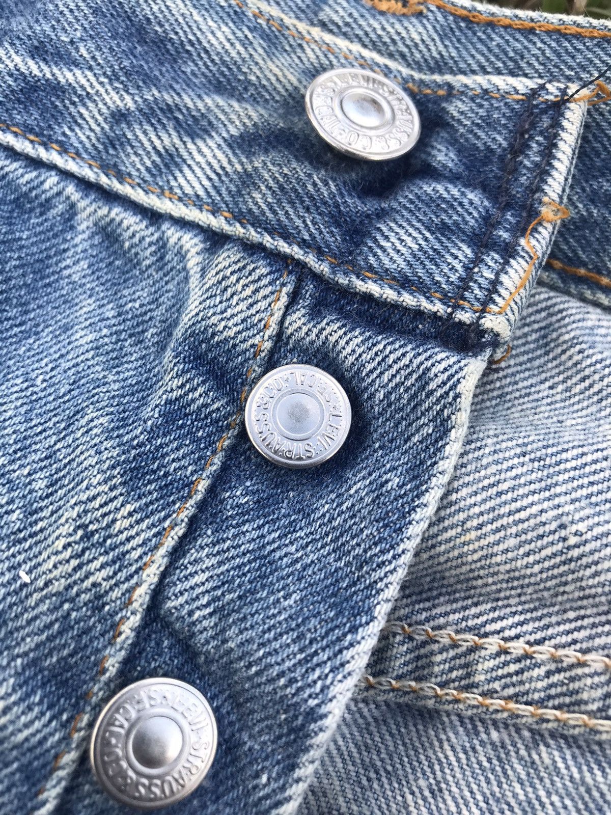 Levi's Vintage Clothing Vintage Levi’s 501 custom distressed paintings denim jeans Size US 30 / EU 46 - 9 Thumbnail