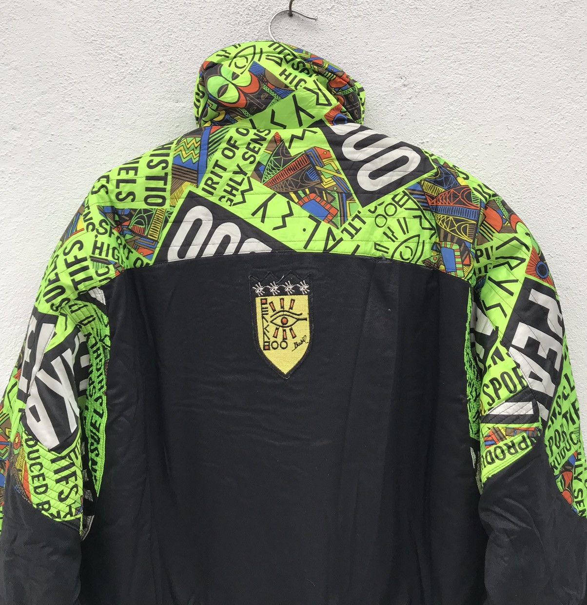 Japanese Brand Vintage Peakaboo Crystal Eye pop art hooded ski jacket Size US L / EU 52-54 / 3 - 7 Thumbnail