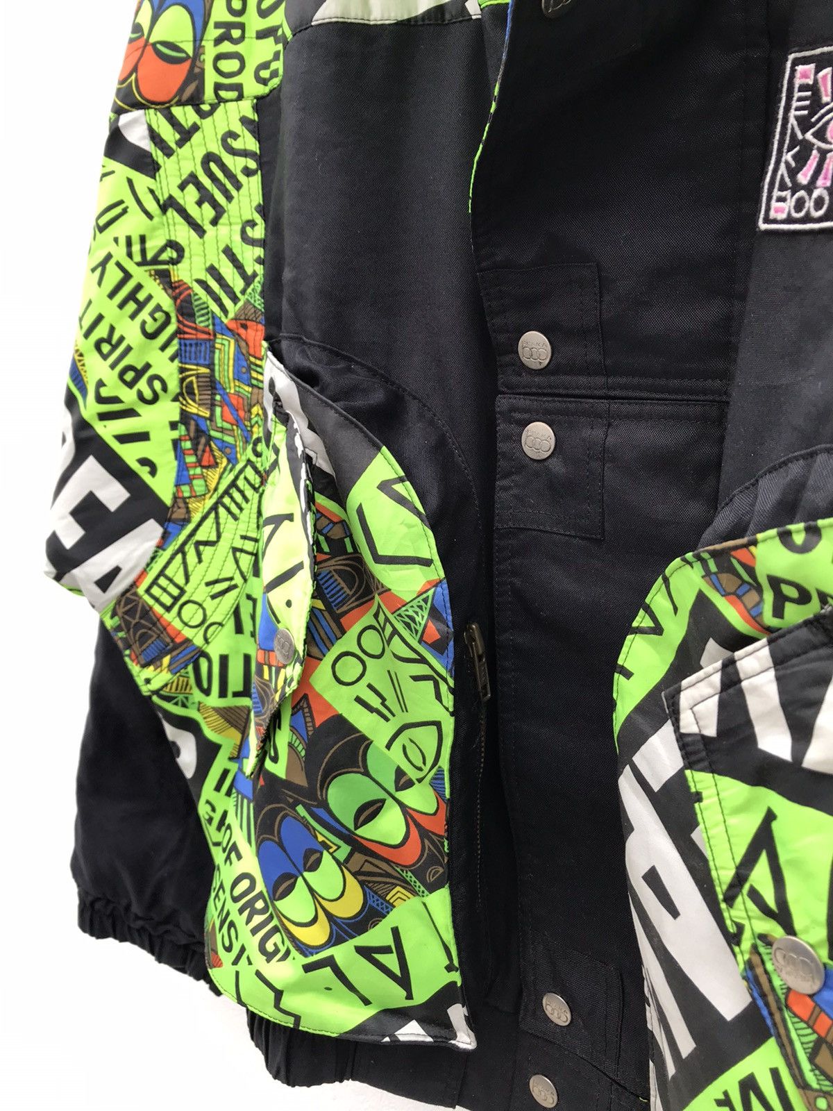 Japanese Brand Vintage Peakaboo Crystal Eye pop art hooded ski jacket Size US L / EU 52-54 / 3 - 4 Thumbnail