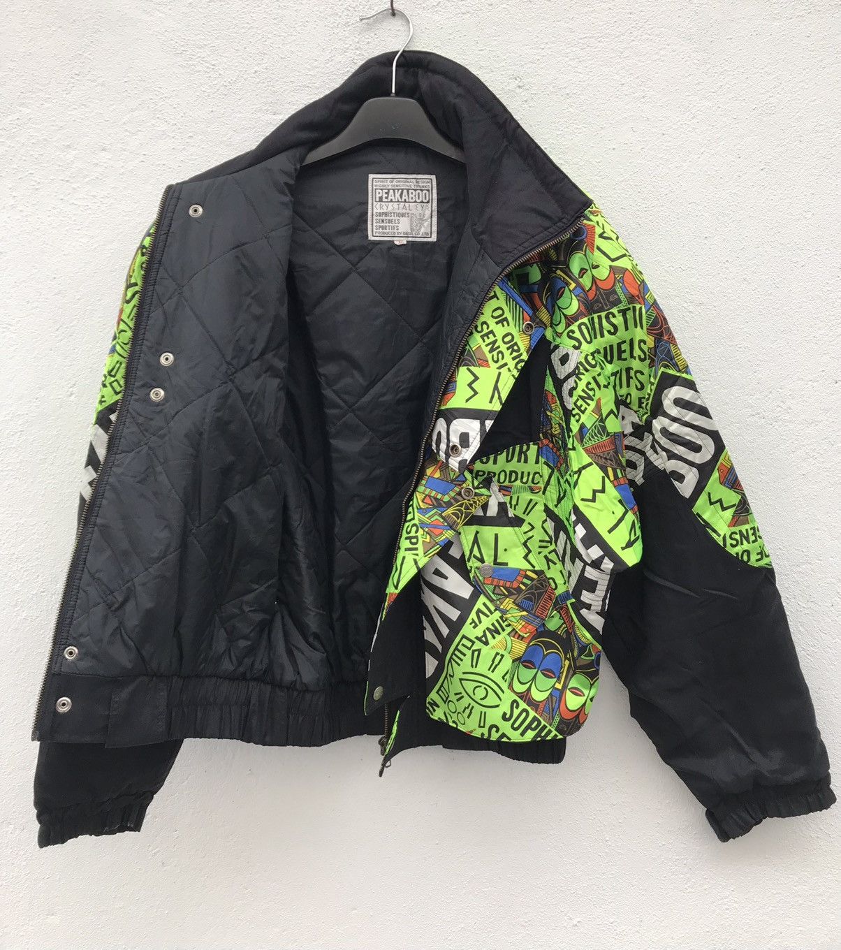 Japanese Brand Vintage Peakaboo Crystal Eye pop art hooded ski jacket Size US L / EU 52-54 / 3 - 5 Thumbnail