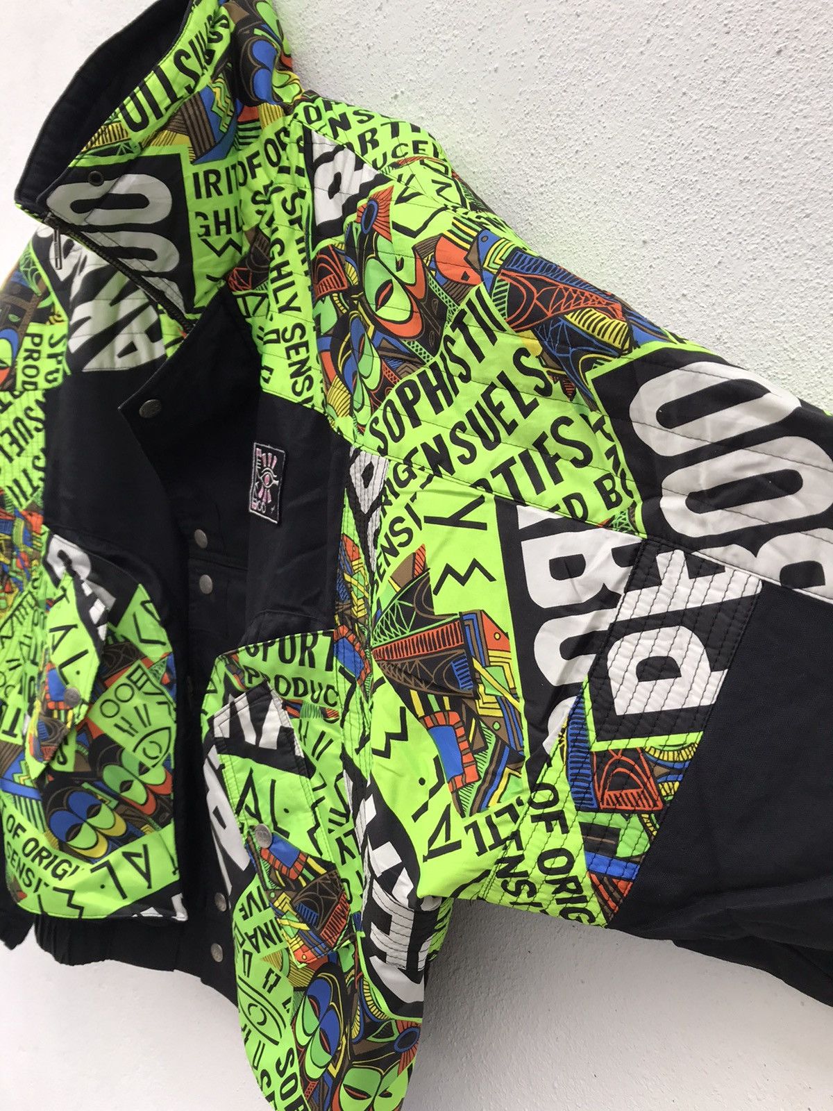 Japanese Brand Vintage Peakaboo Crystal Eye pop art hooded ski jacket Size US L / EU 52-54 / 3 - 3 Thumbnail