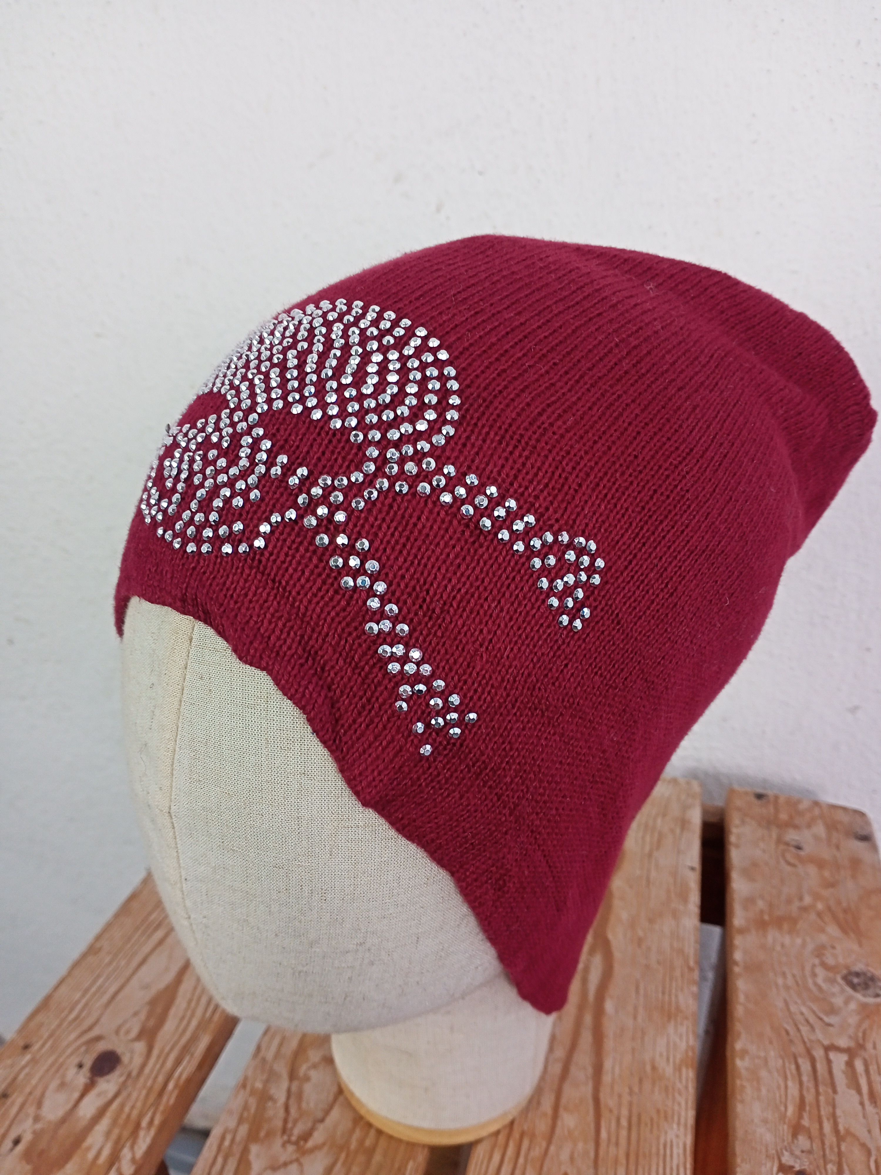Japanese Brand Skull Cross Bones Beanie Hat Size ONE SIZE - 3 Thumbnail