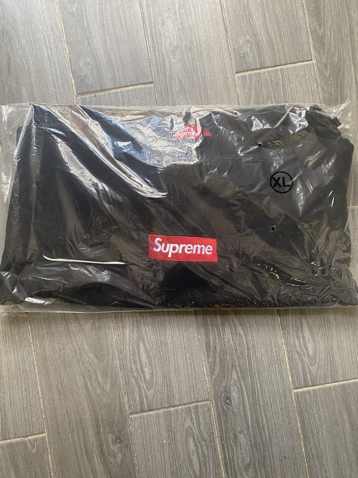 image of Supreme Box Logo Crewneck (Fw22) Size XL in Black, Men's