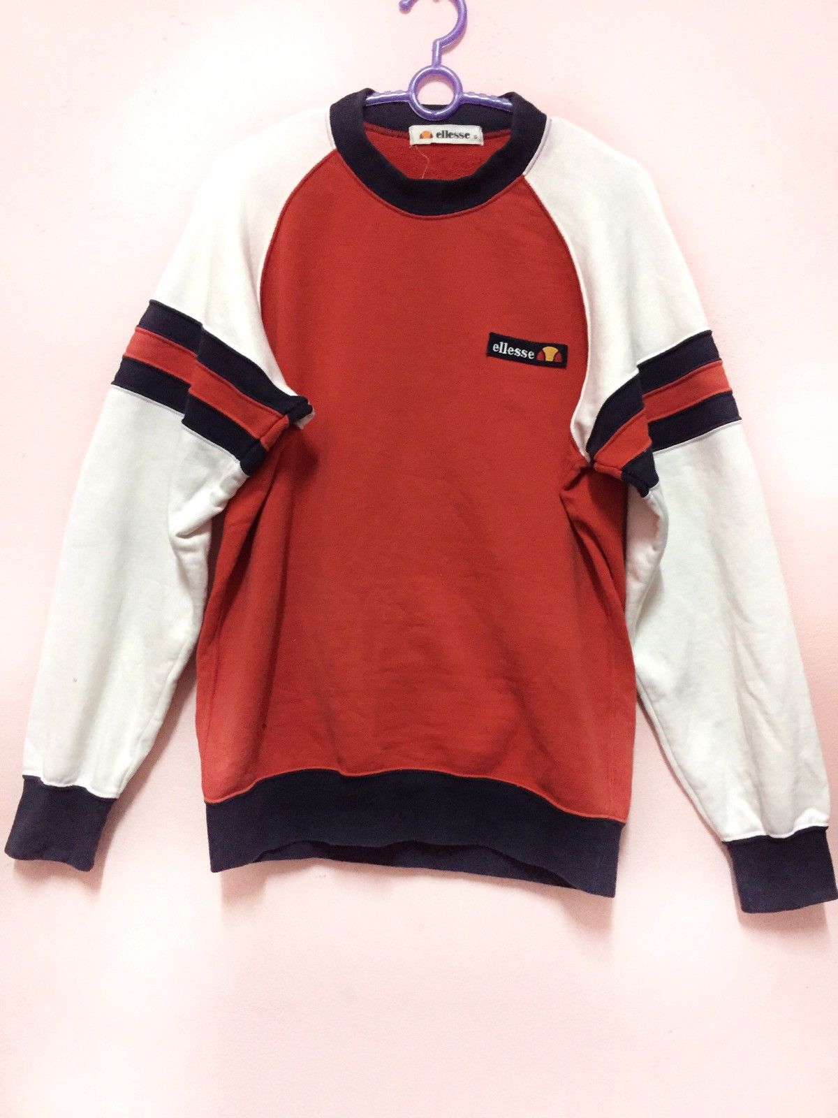 City Streets Ellesse Embroidered Small Logo Sweatshirt Size US S / EU 44-46 / 1 - 1 Thumbnail