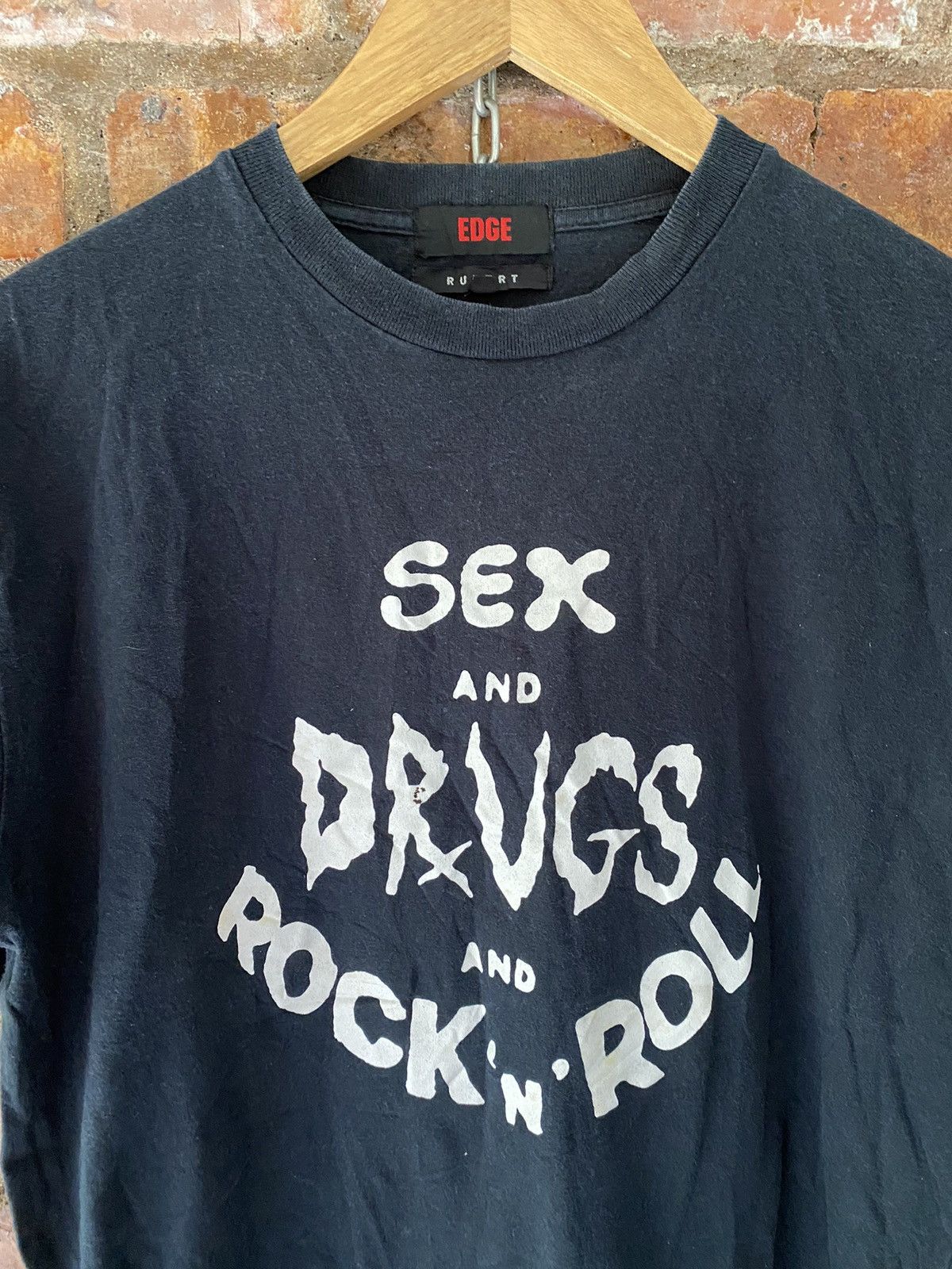 Japanese Brand Vtg Edge Rupert Japan Sex love Drugs n rock chaos tee Size US L / EU 52-54 / 3 - 3 Thumbnail