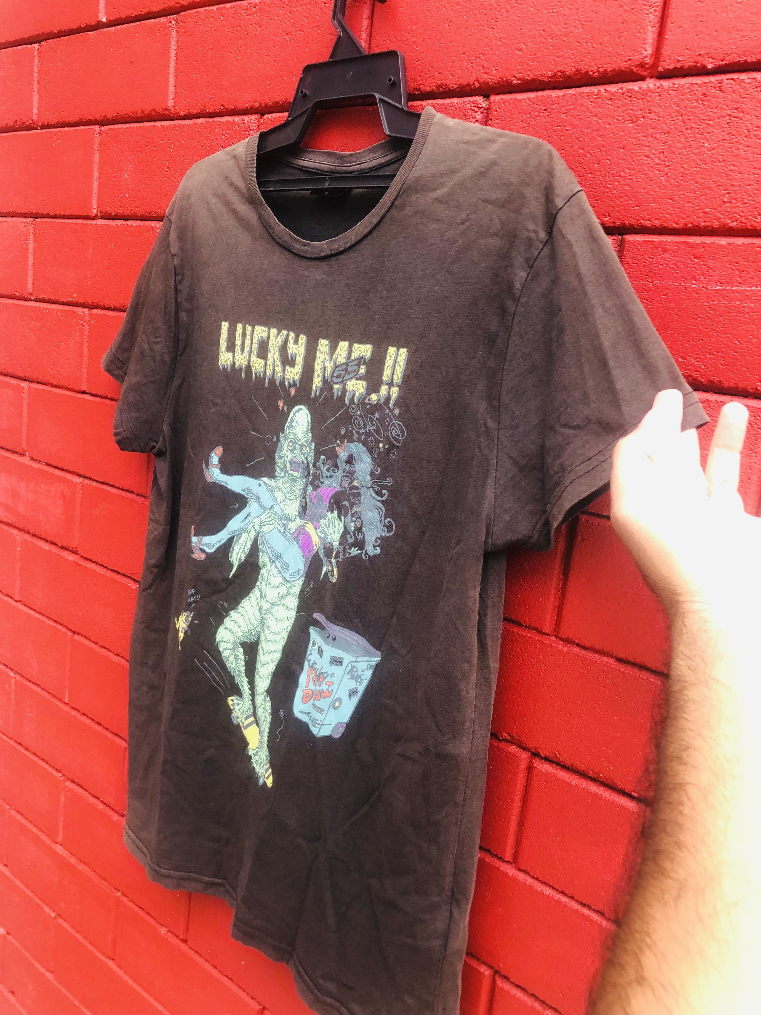 Japanese Brand × Vintage Vintage Monster Vs Pretty Women Lucky Me Shirt Size US M / EU 48-50 / 2 - 3 Thumbnail