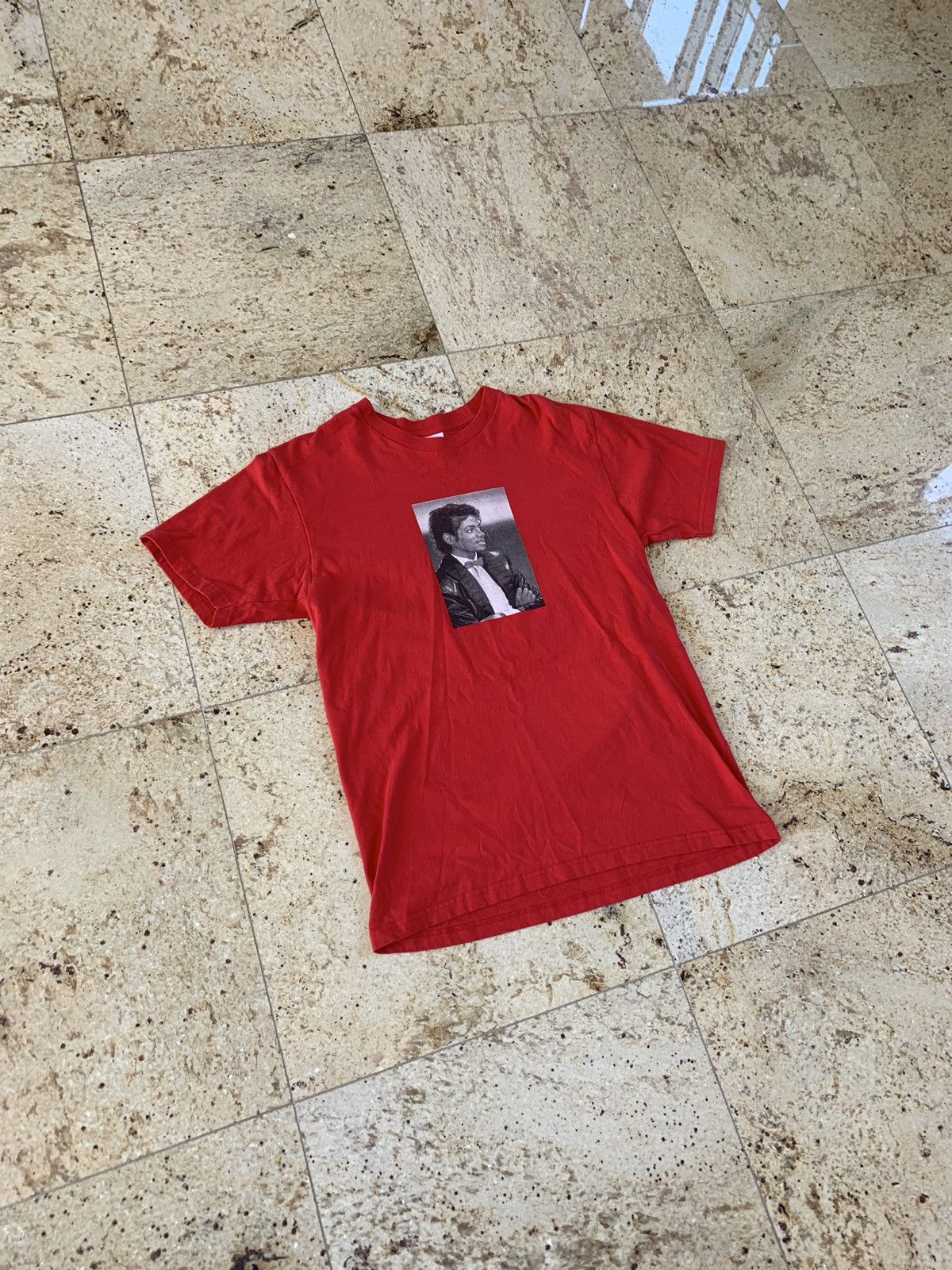 Supreme Michael Jackson Red Portrait Tee, SS Size US L / EU 52-54 / 3 - 3 Thumbnail