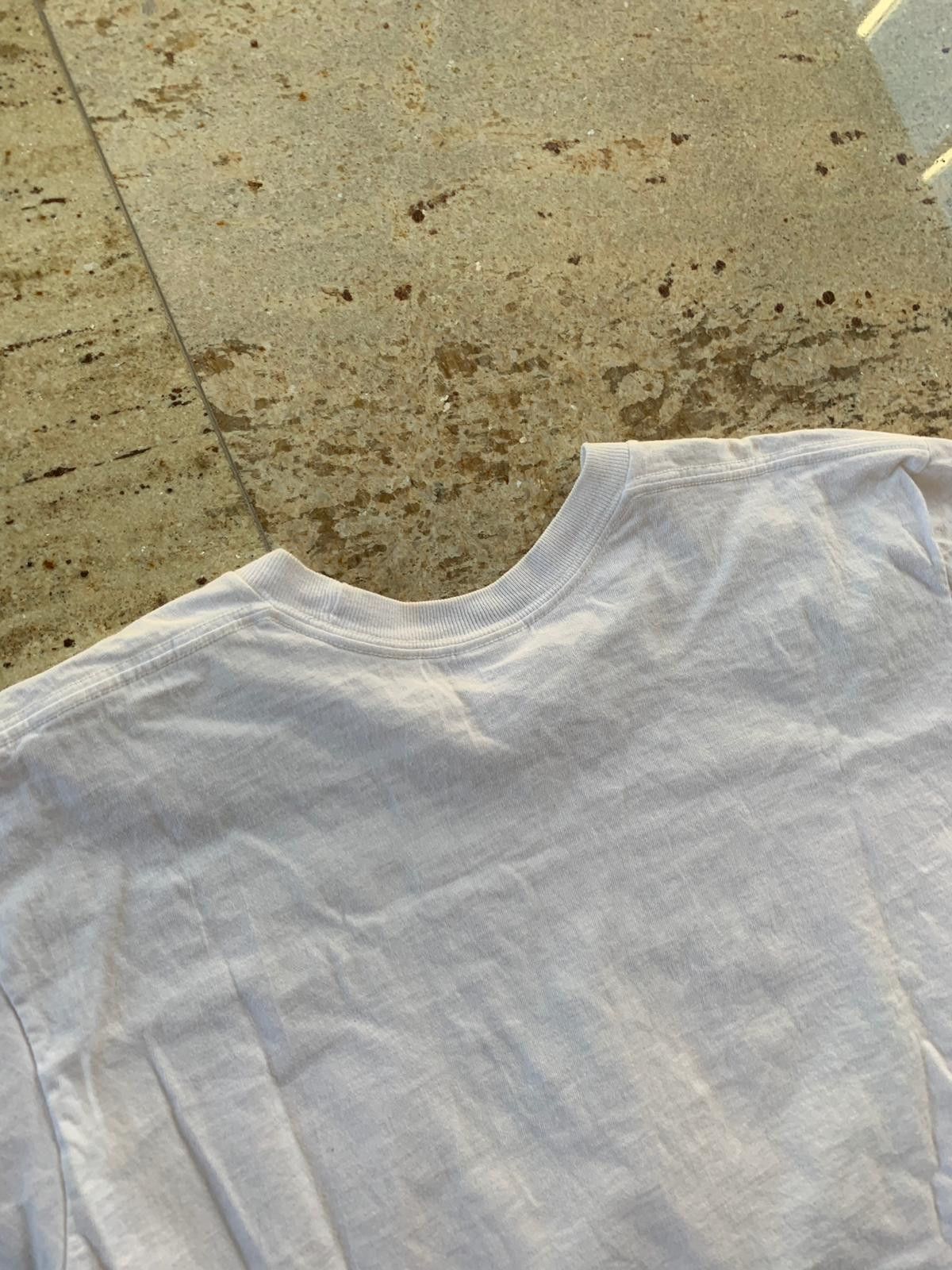 Supreme Who The Fuck Is Supreme Tee in White Size US L / EU 52-54 / 3 - 10 Thumbnail