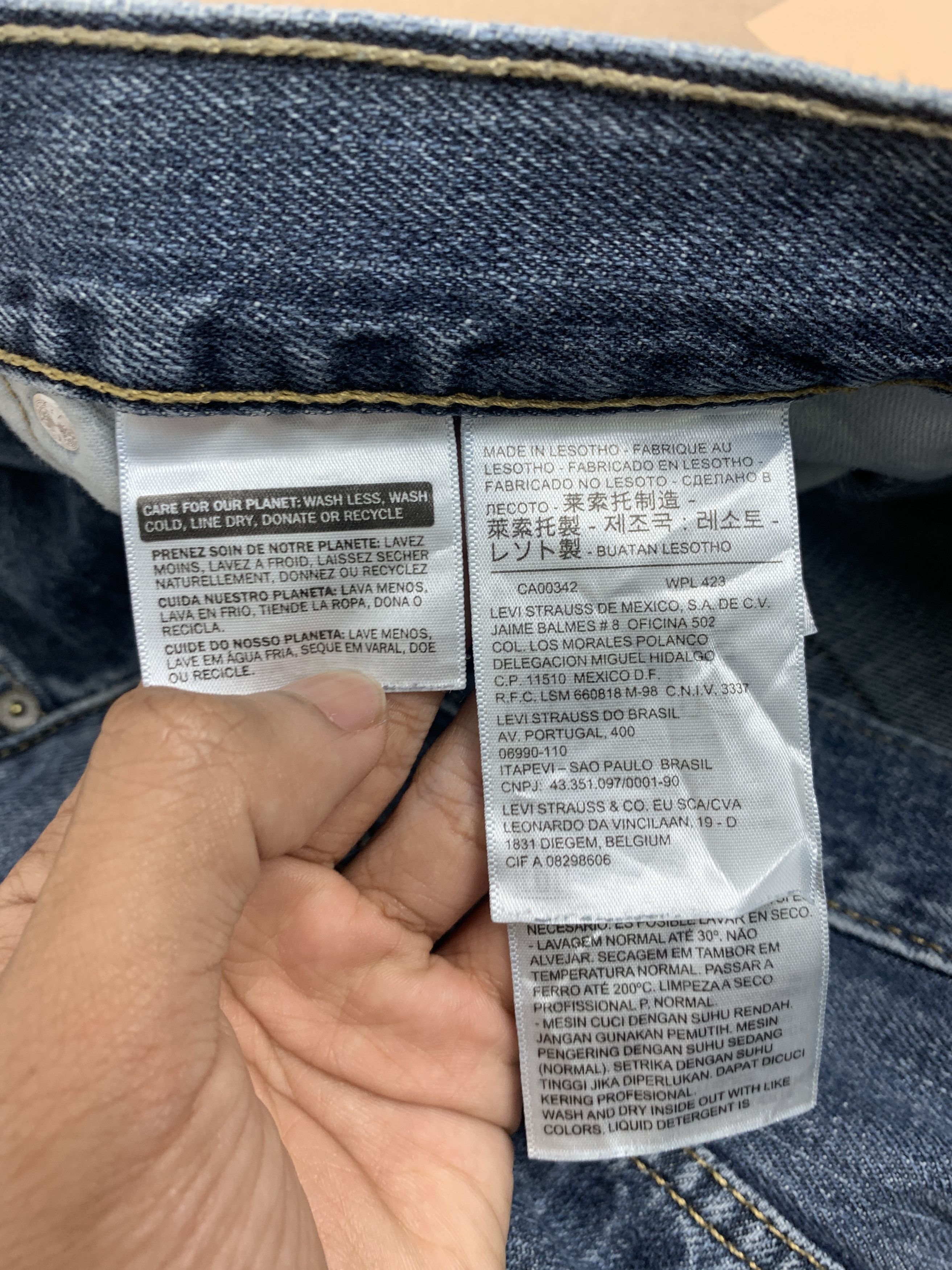 Levi's × Levi's Vintage Clothing × Vintage Vintage LEVI'S 559 Faded Phone Pattern on Pocket Jeans Size US 34 / EU 50 - 11 Thumbnail