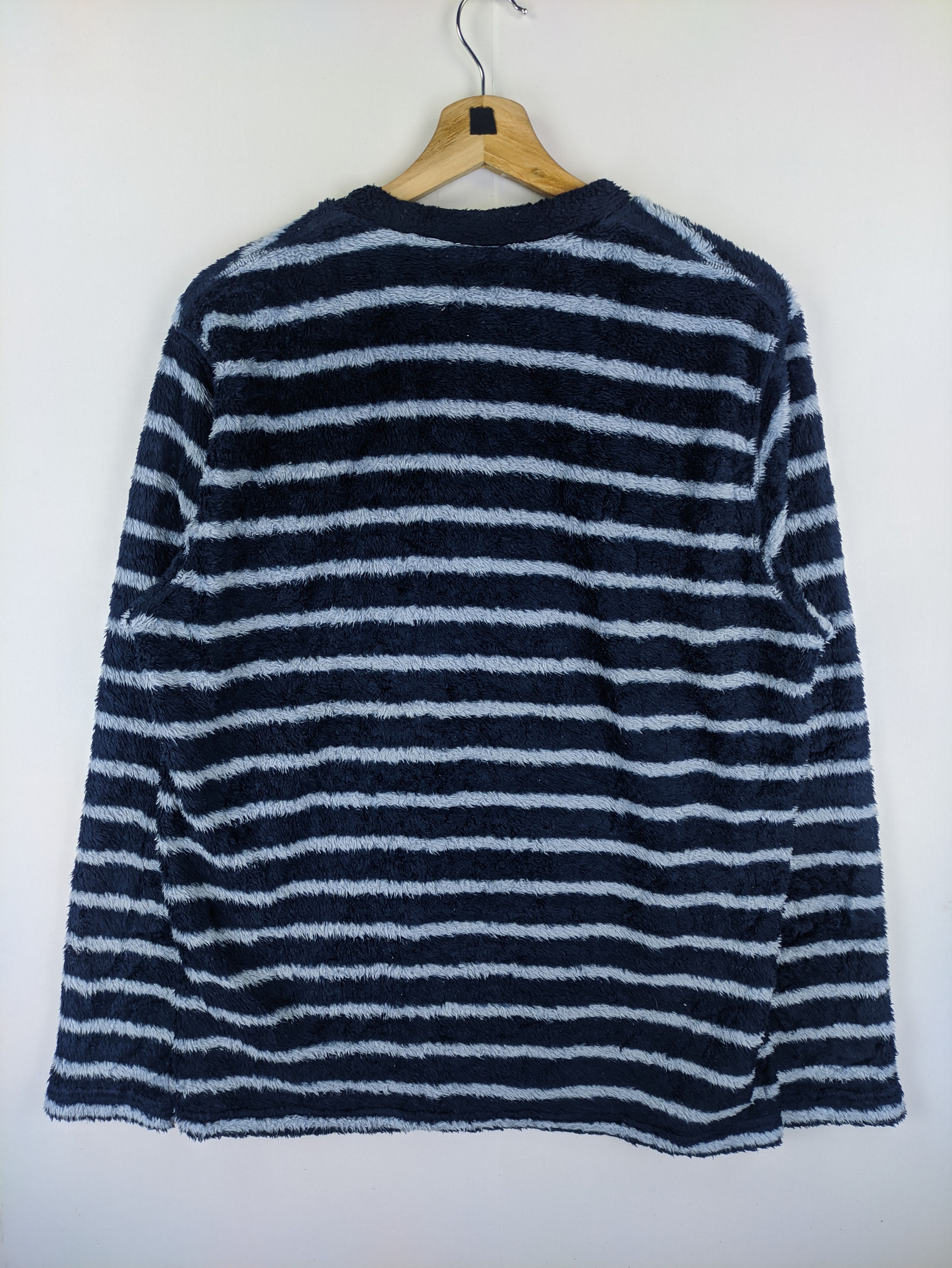 Disney × Japanese Brand × Uniqlo Steals🔥Uniqlo Fleece Sweater Mickey & Donald Size US M / EU 48-50 / 2 - 2 Thumbnail