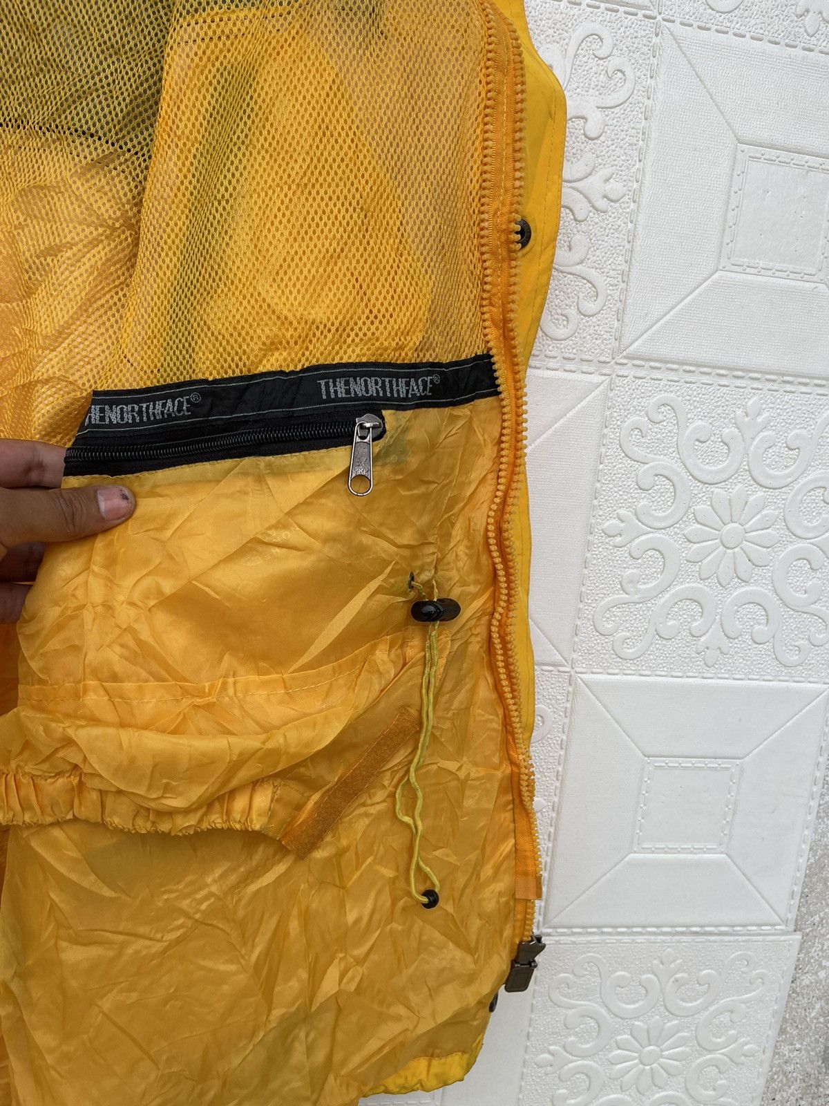 The North Face Vintage The North Face Mountain Light Shell Jacket Size US L / EU 52-54 / 3 - 25 Thumbnail