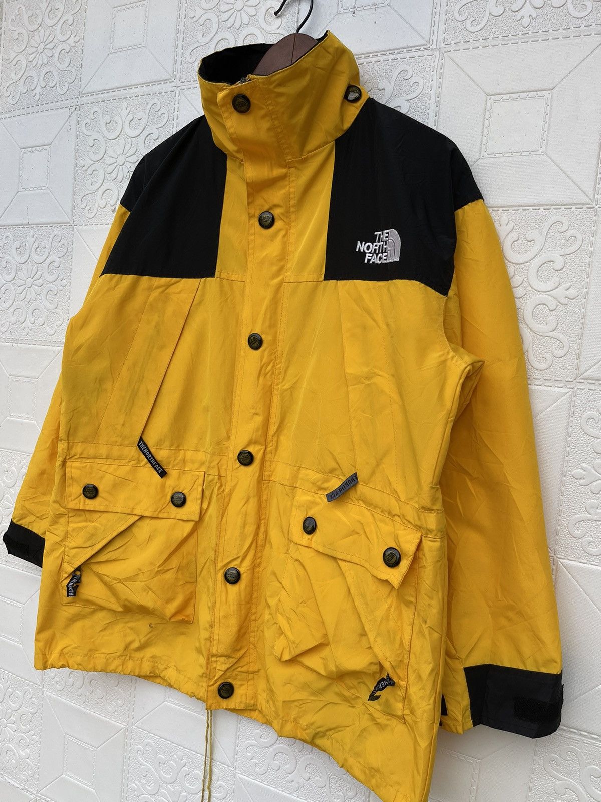 The North Face Vintage The North Face Mountain Light Shell Jacket Size US L / EU 52-54 / 3 - 8 Thumbnail