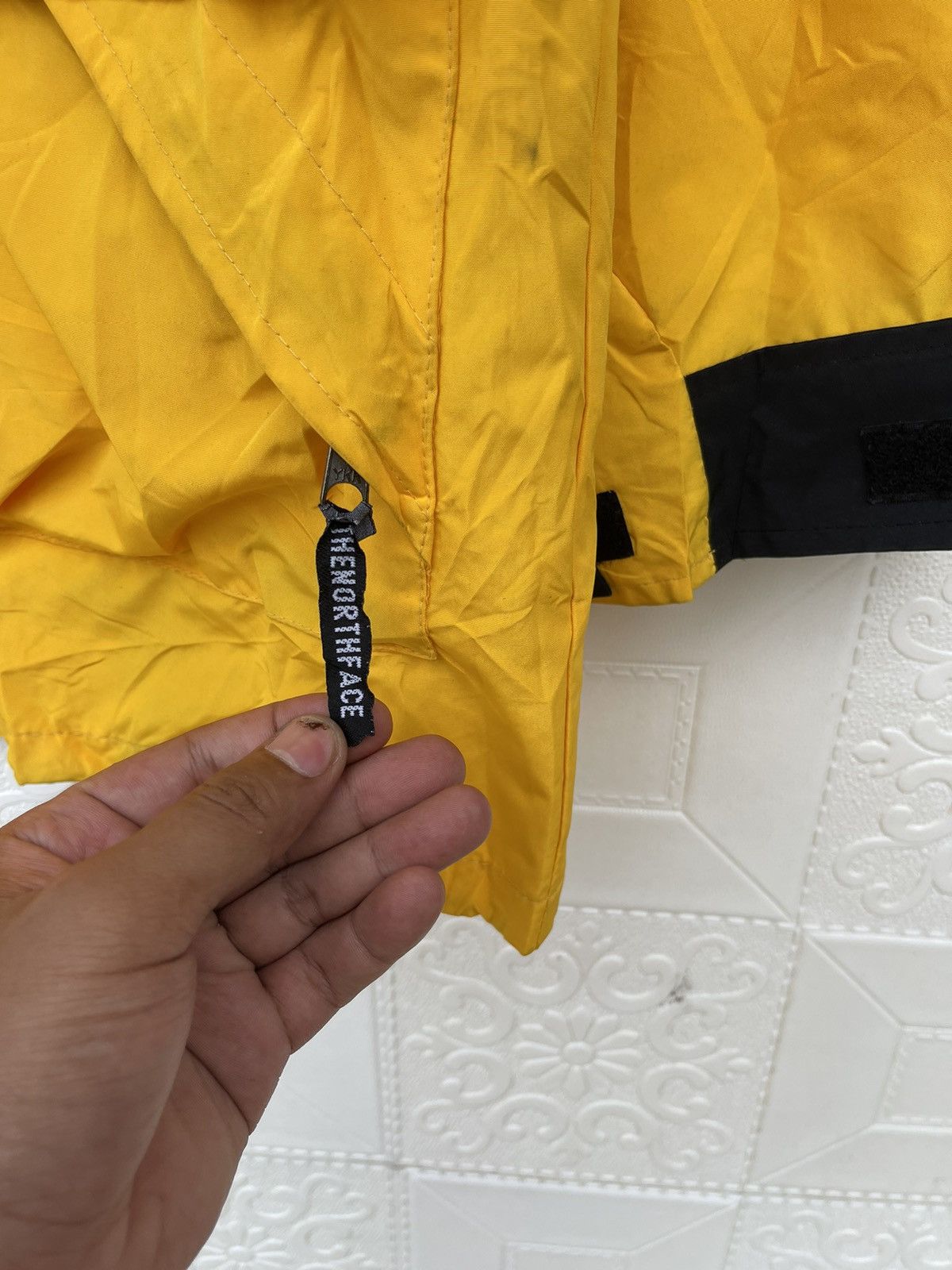 The North Face Vintage The North Face Mountain Light Shell Jacket Size US L / EU 52-54 / 3 - 16 Thumbnail