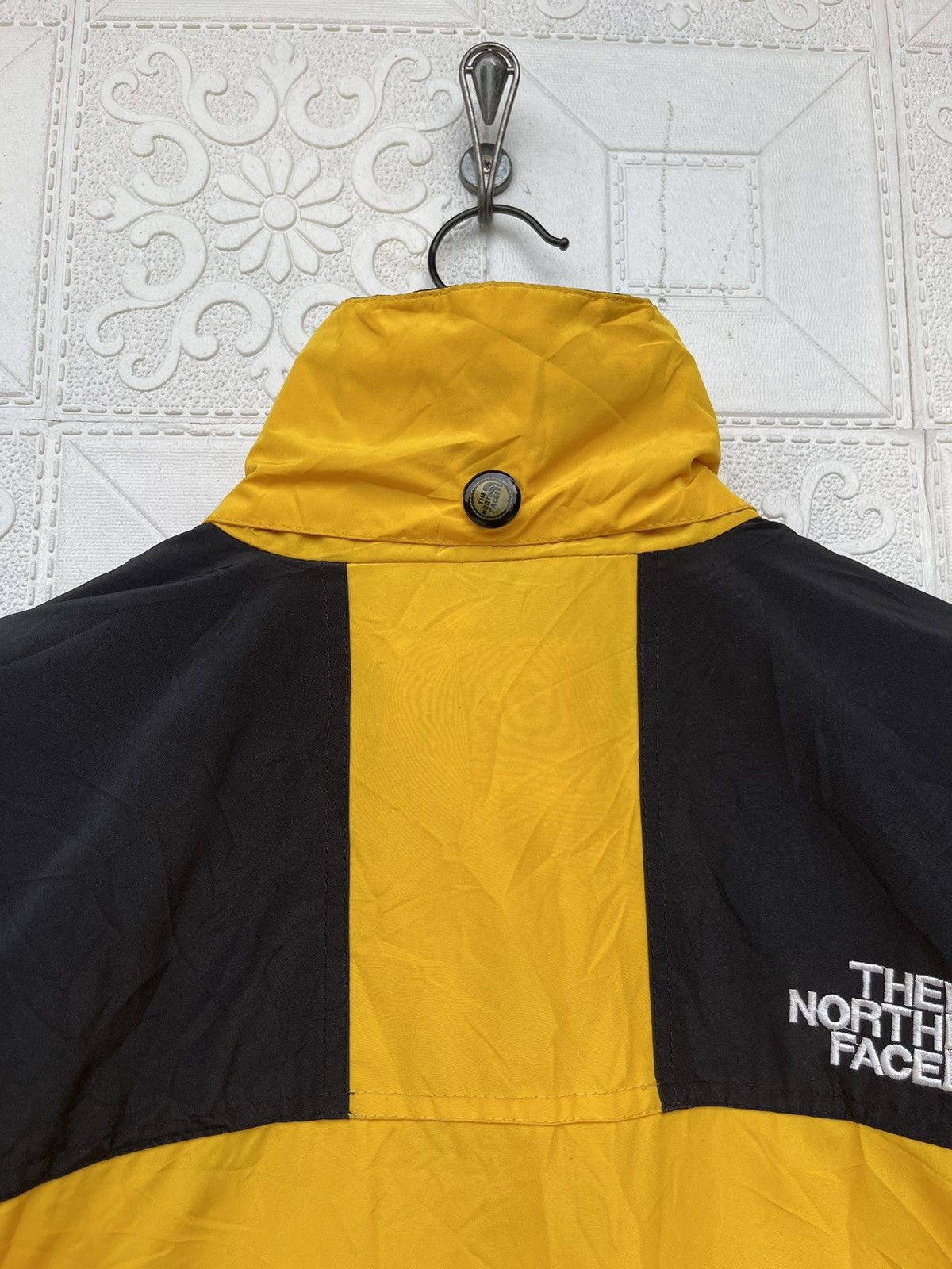 The North Face Vintage The North Face Mountain Light Shell Jacket Size US L / EU 52-54 / 3 - 18 Thumbnail